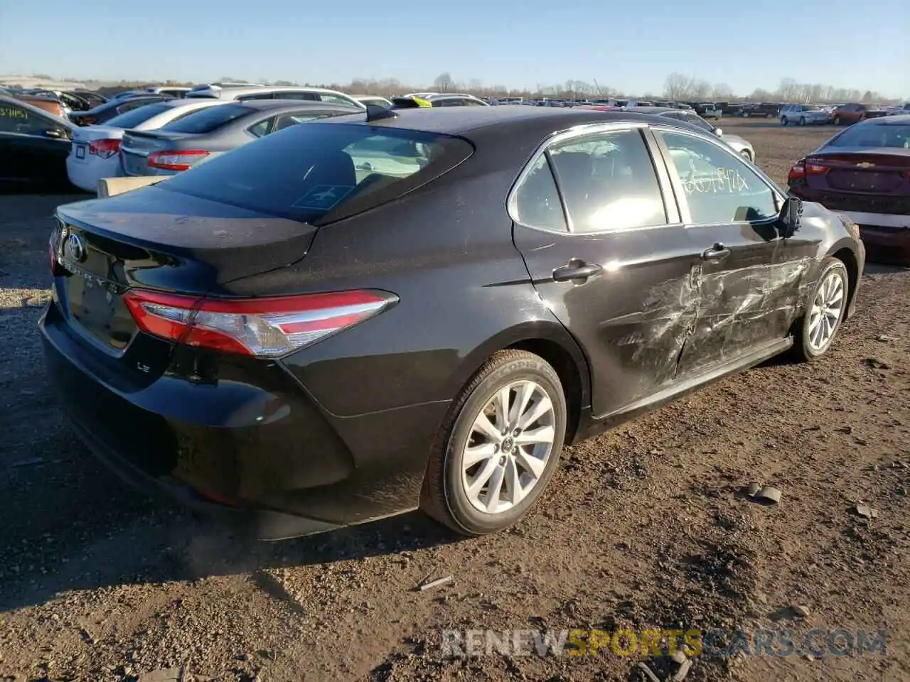 4 Фотография поврежденного автомобиля 4T1B11HK4KU796910 TOYOTA CAMRY 2019