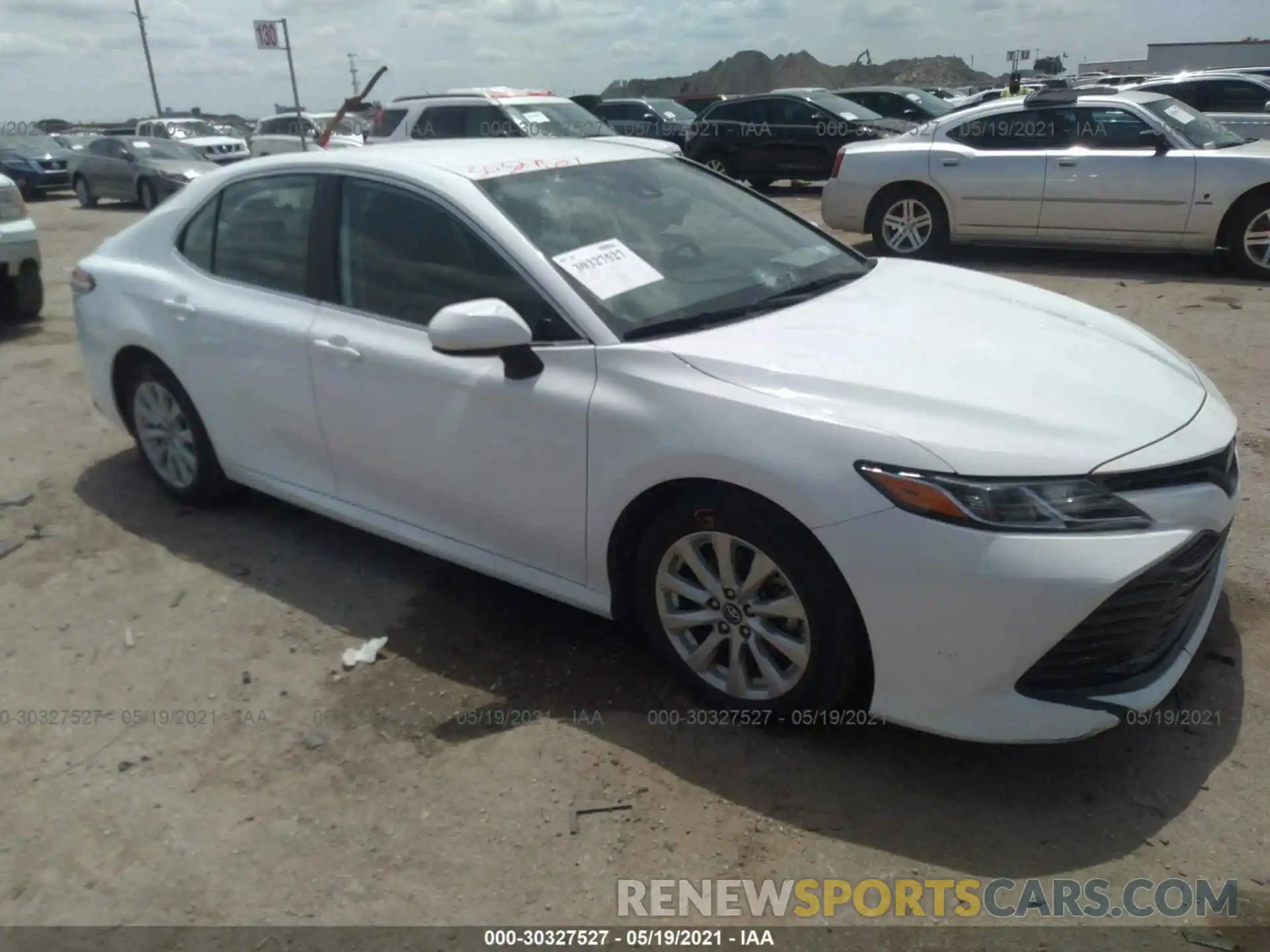 1 Photograph of a damaged car 4T1B11HK4KU801006 TOYOTA CAMRY 2019