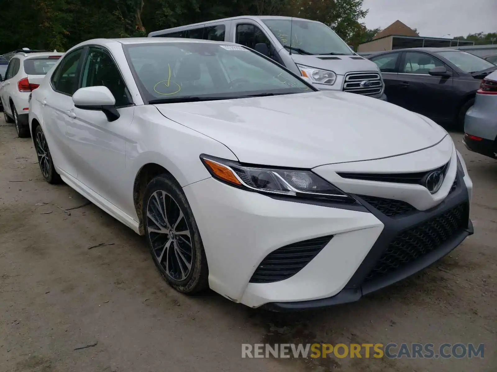 1 Photograph of a damaged car 4T1B11HK4KU801202 TOYOTA CAMRY 2019