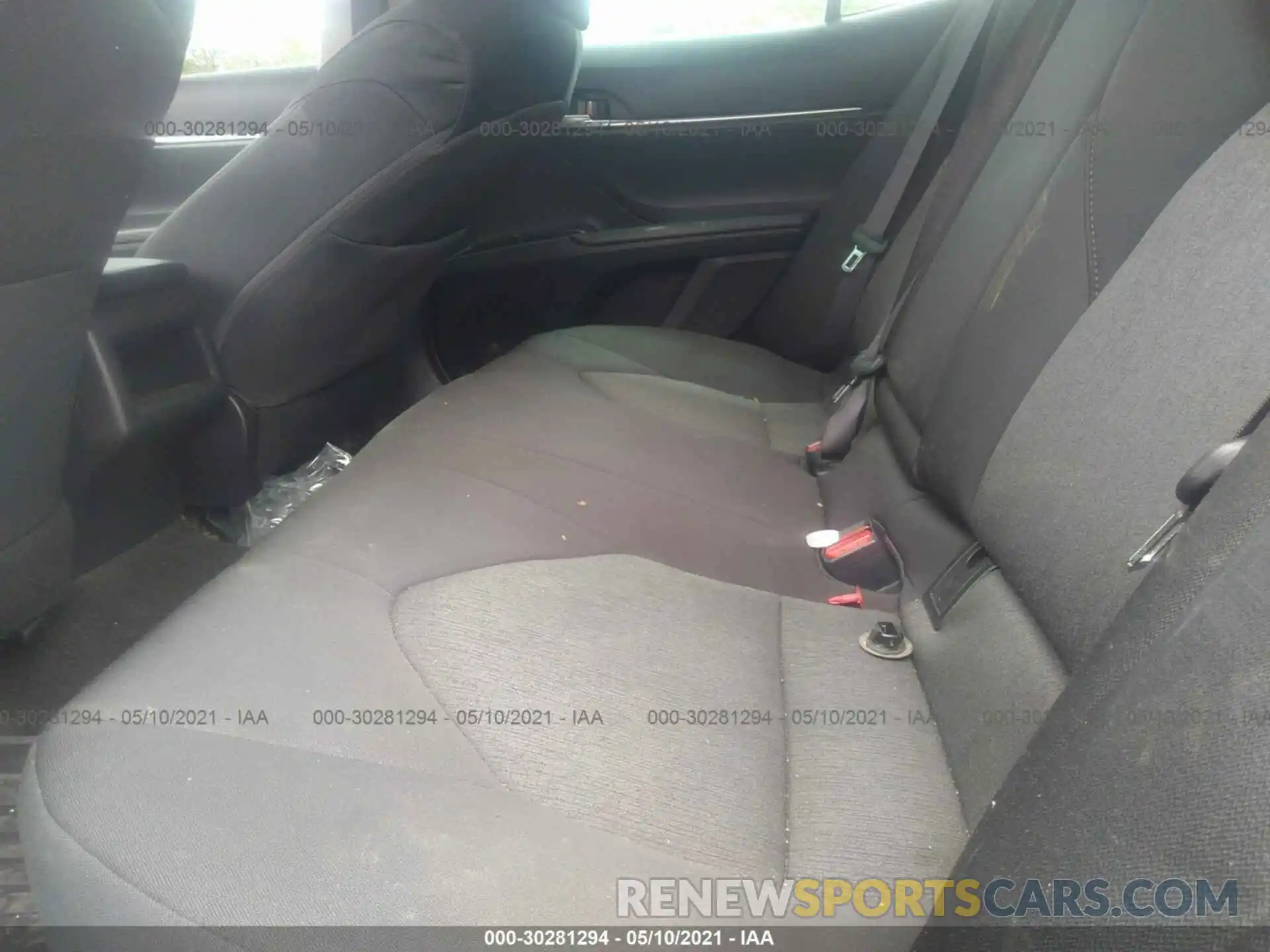 8 Photograph of a damaged car 4T1B11HK4KU802124 TOYOTA CAMRY 2019