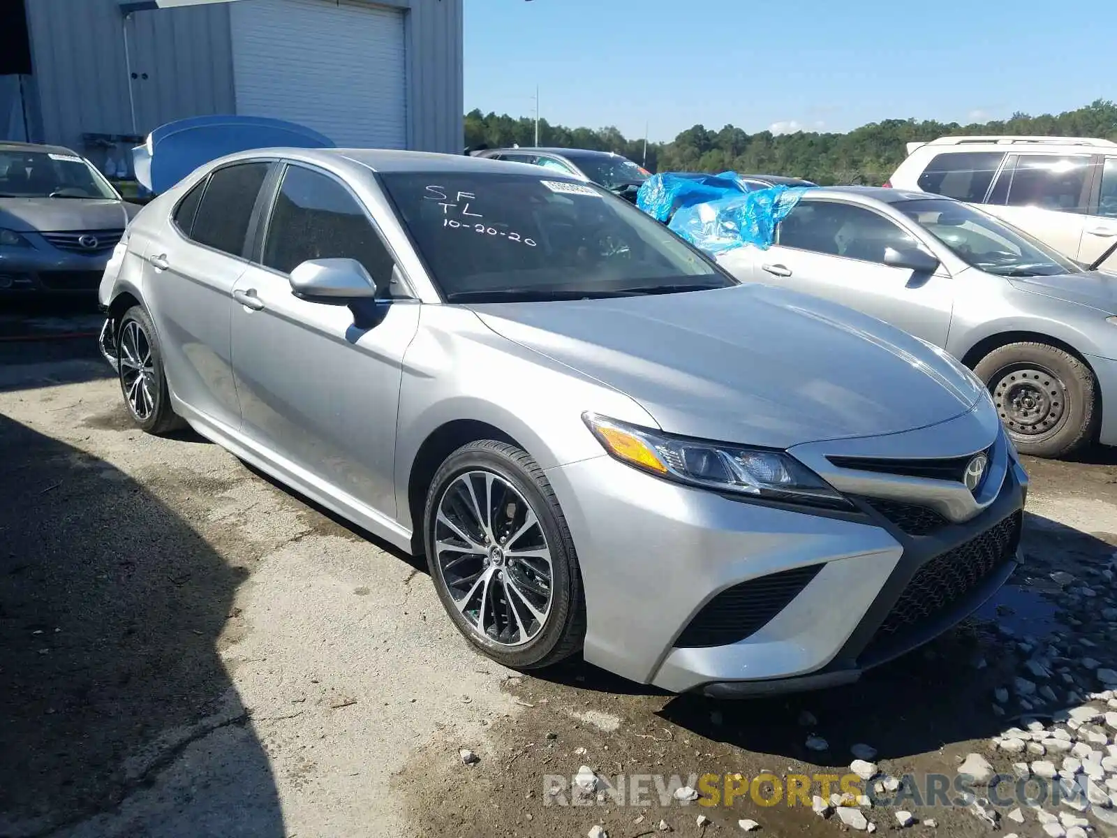 1 Photograph of a damaged car 4T1B11HK4KU802592 TOYOTA CAMRY 2019