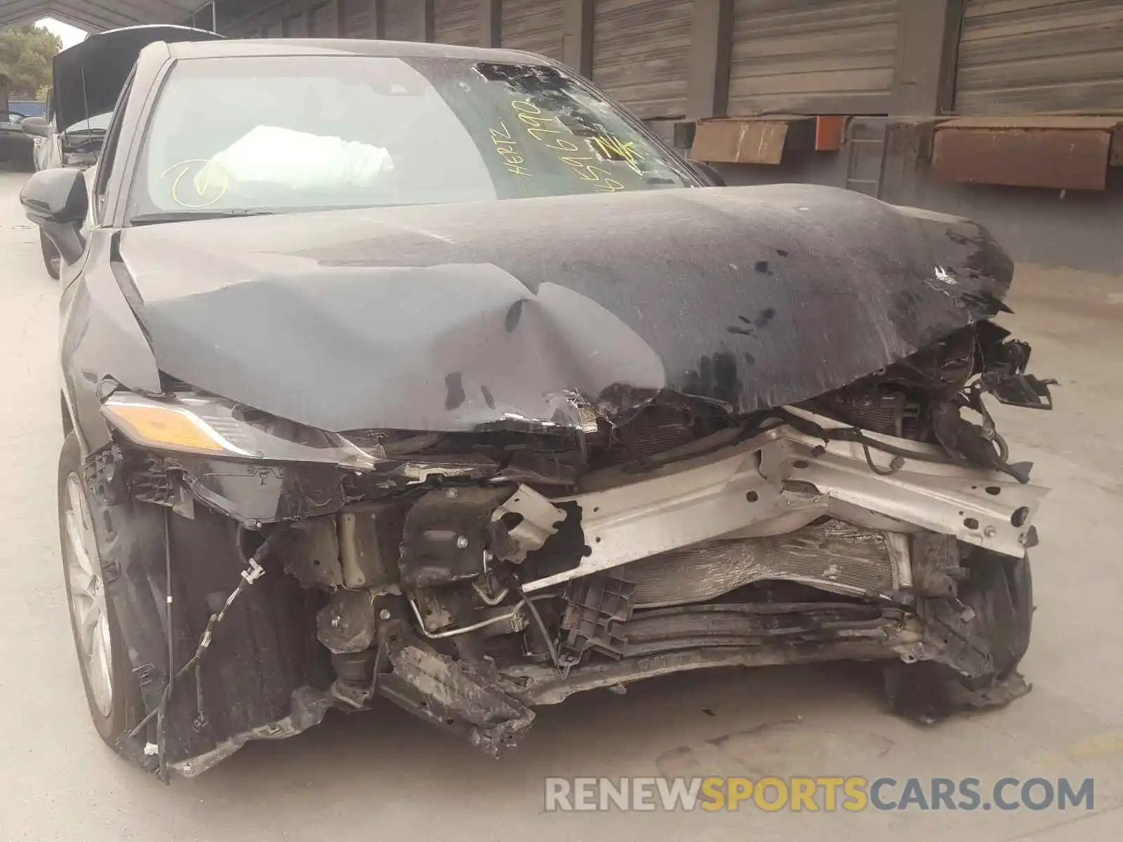 9 Photograph of a damaged car 4T1B11HK4KU804052 TOYOTA CAMRY 2019