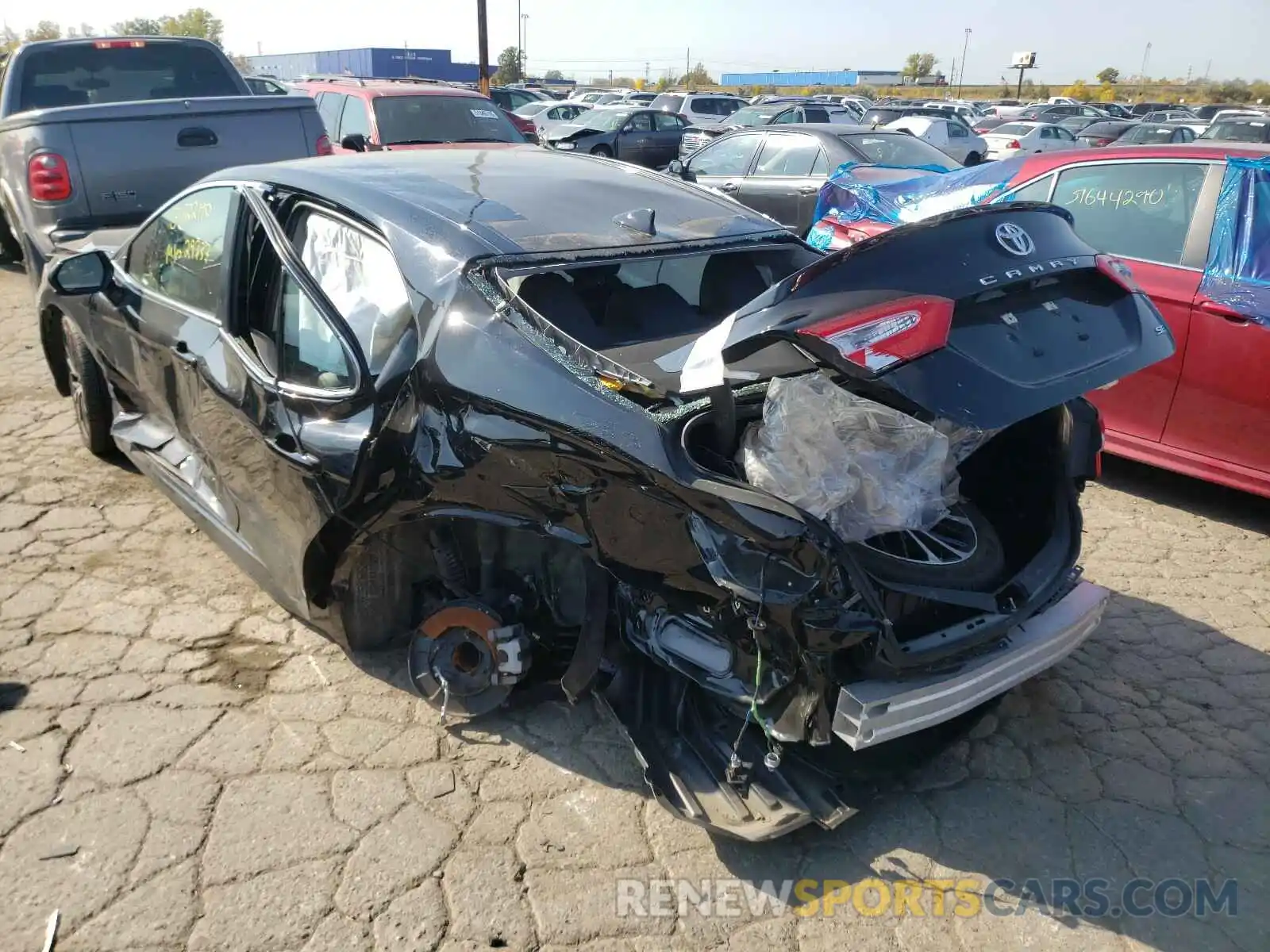 3 Photograph of a damaged car 4T1B11HK4KU804519 TOYOTA CAMRY 2019