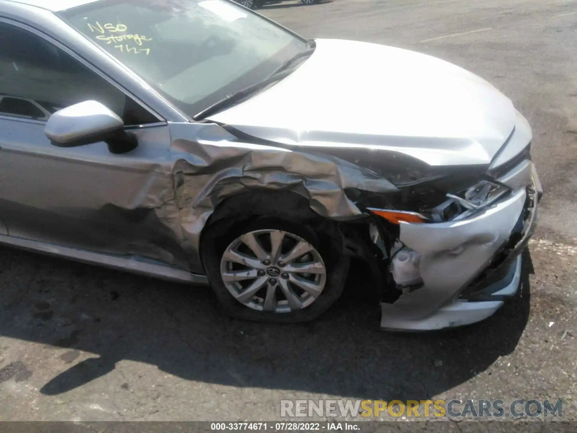 6 Photograph of a damaged car 4T1B11HK4KU805184 TOYOTA CAMRY 2019