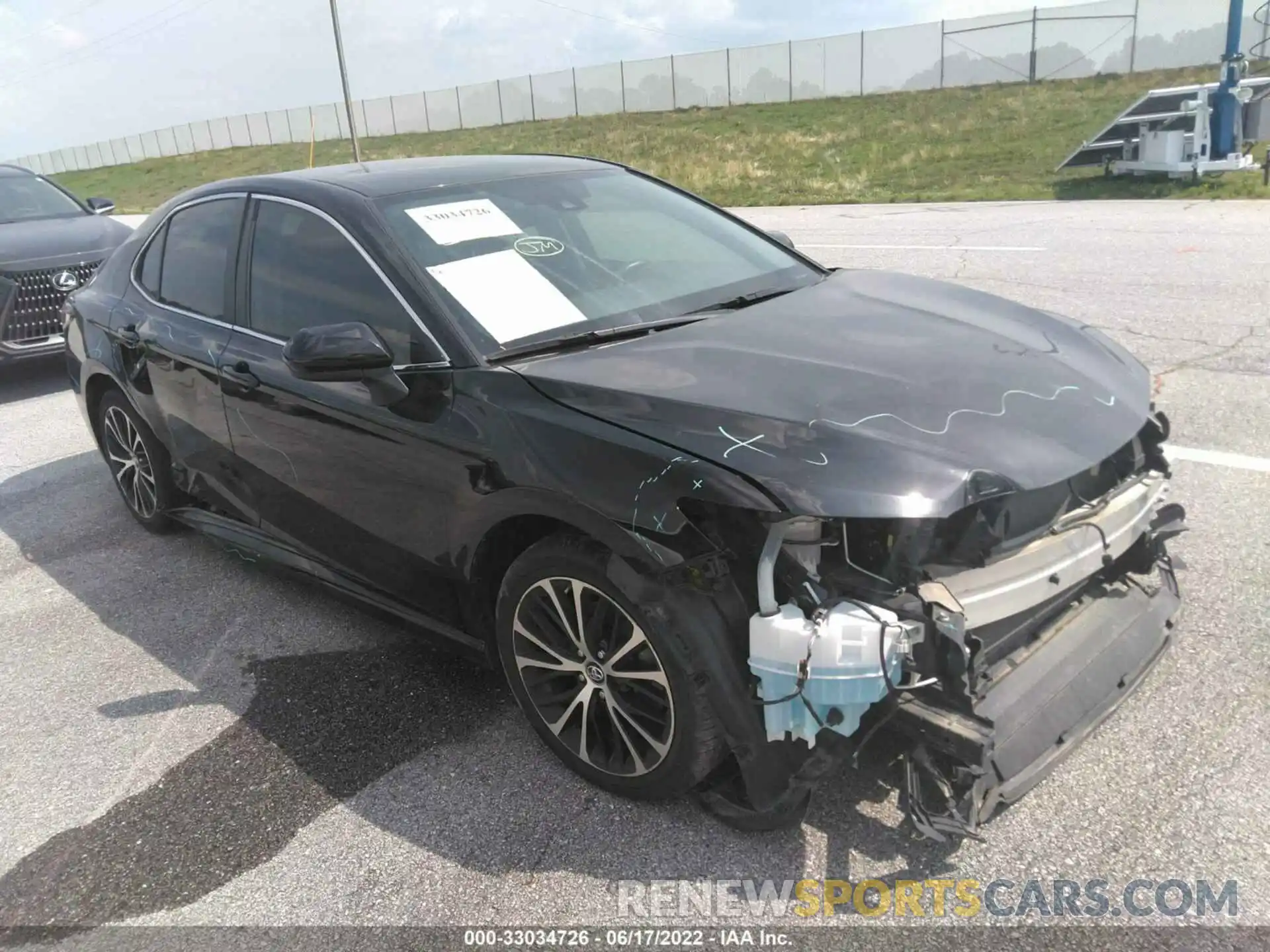 1 Photograph of a damaged car 4T1B11HK4KU807162 TOYOTA CAMRY 2019