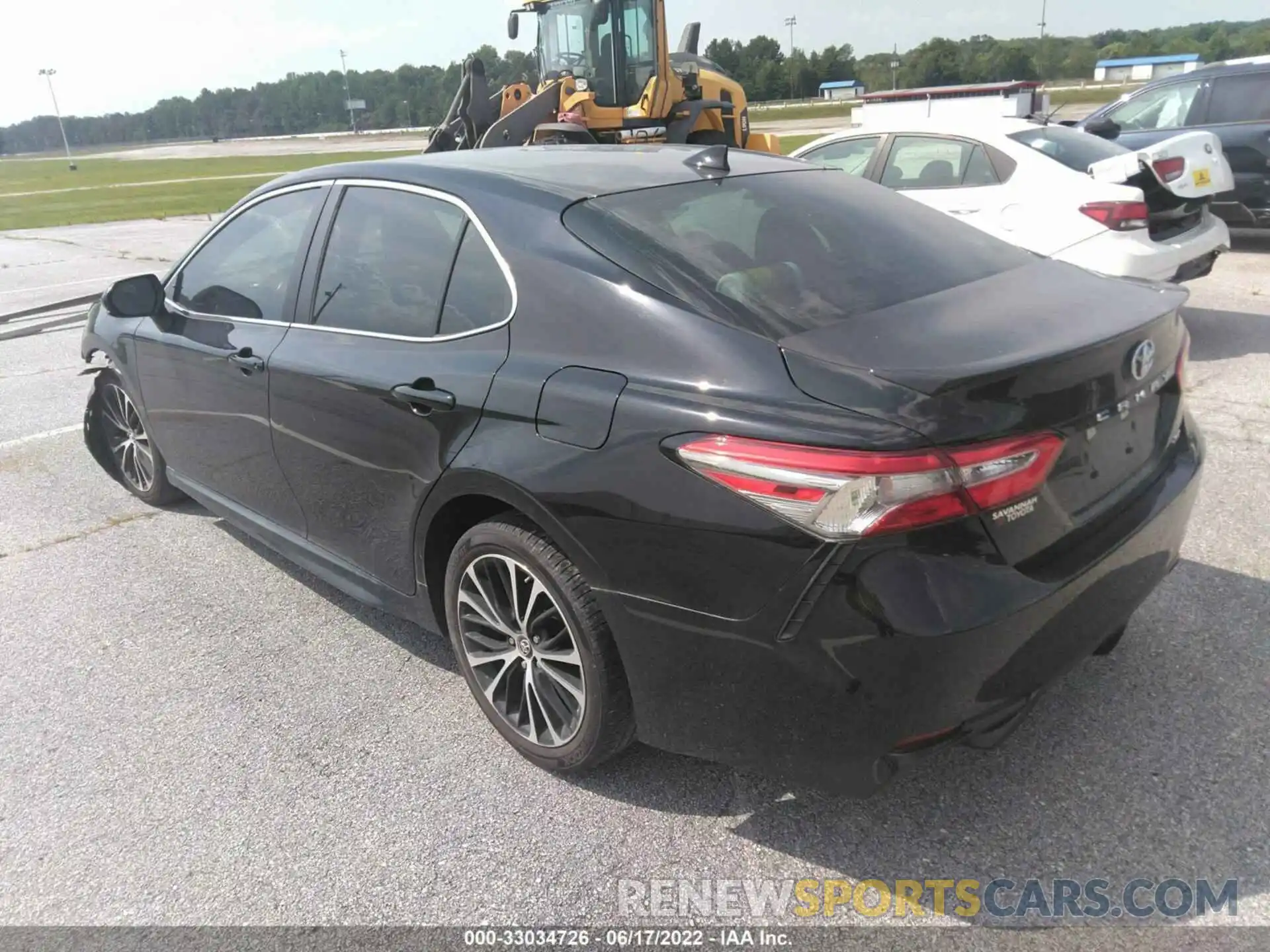 3 Photograph of a damaged car 4T1B11HK4KU807162 TOYOTA CAMRY 2019