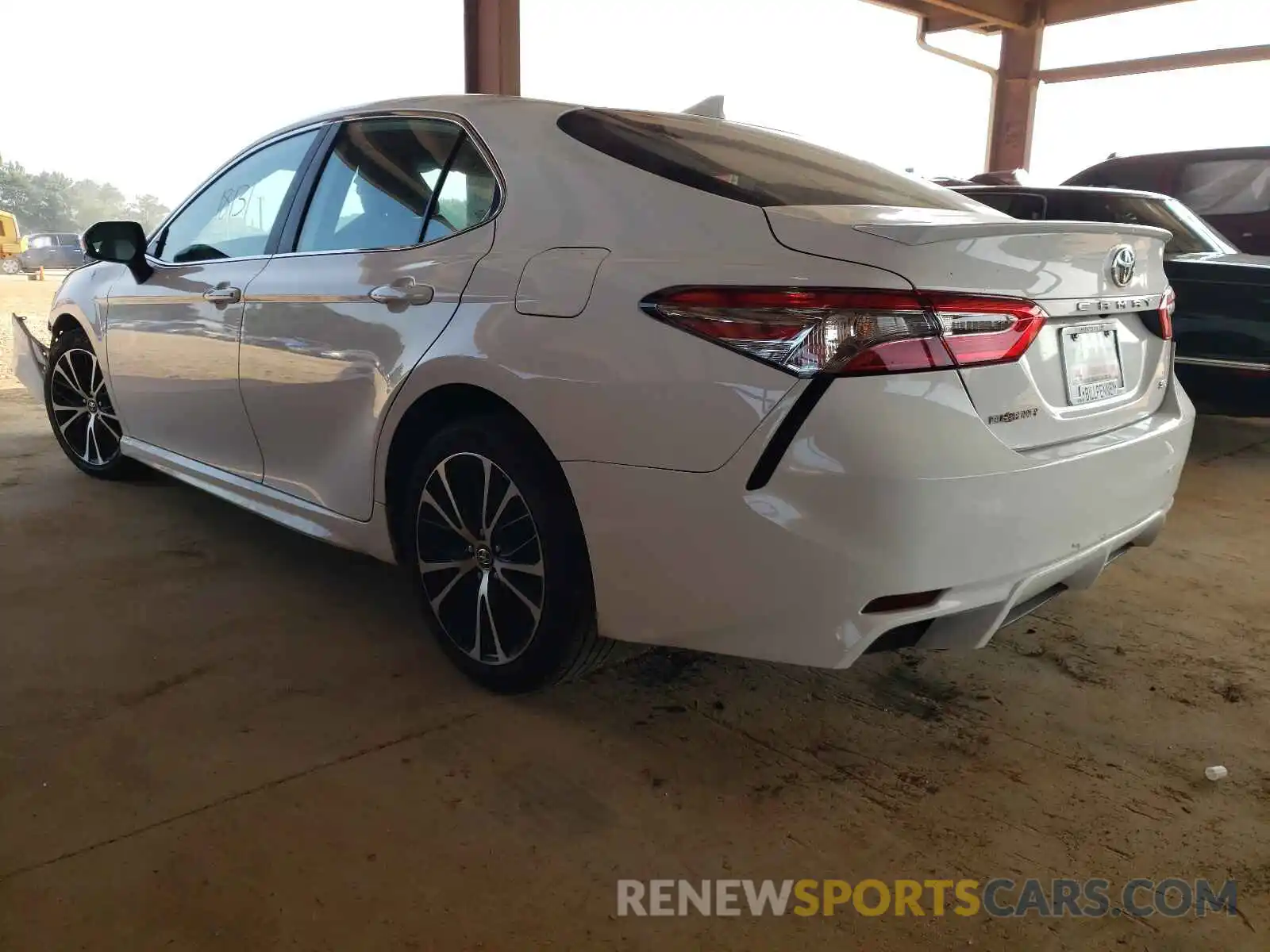 3 Photograph of a damaged car 4T1B11HK4KU811860 TOYOTA CAMRY 2019