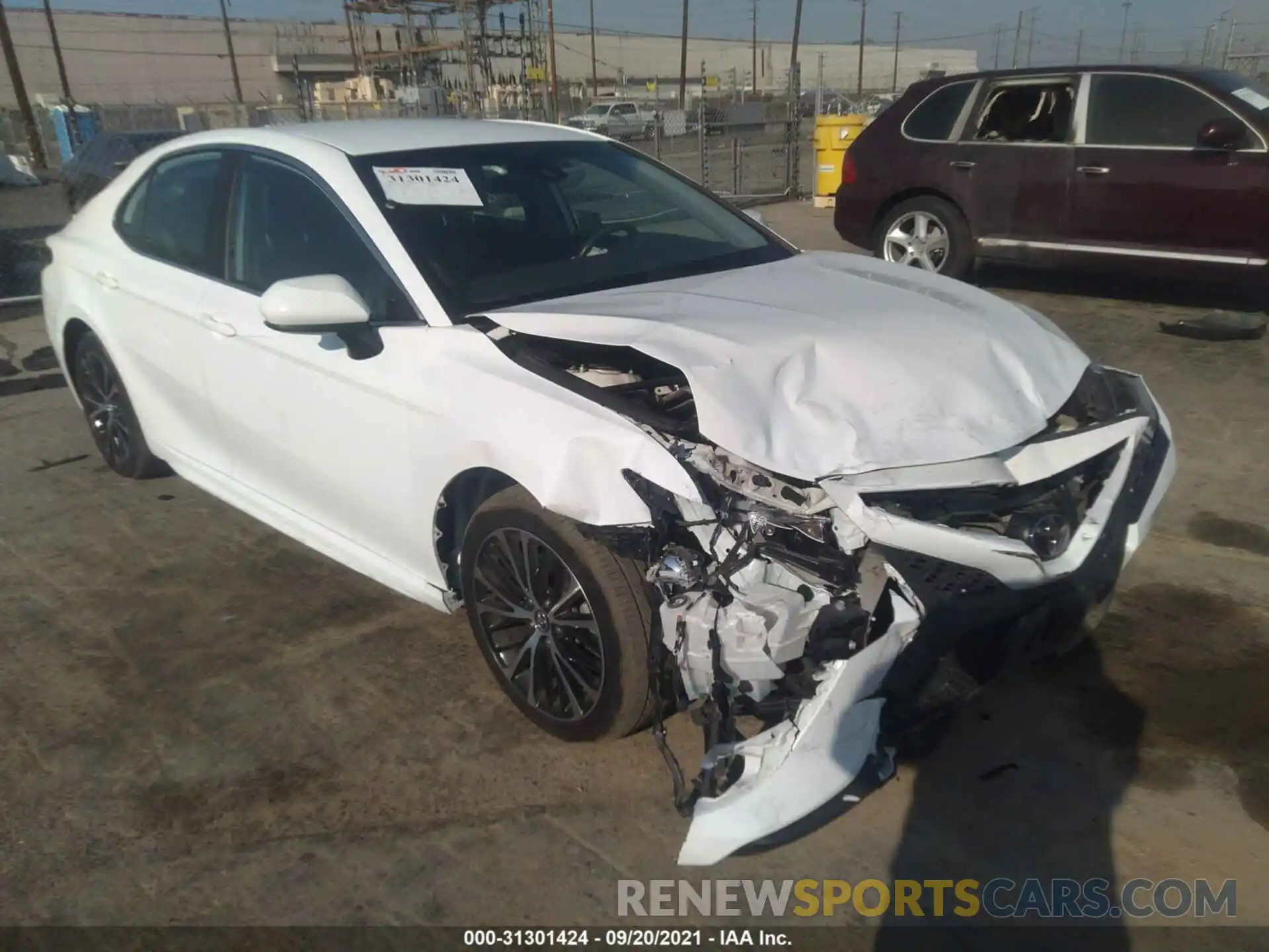 1 Photograph of a damaged car 4T1B11HK4KU812426 TOYOTA CAMRY 2019