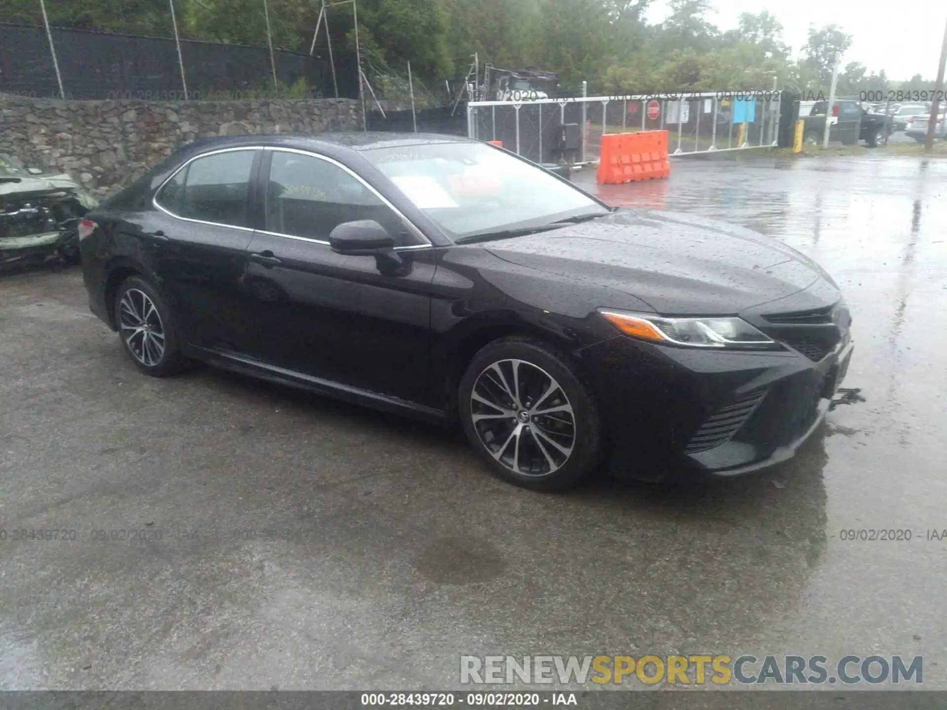 1 Photograph of a damaged car 4T1B11HK4KU812538 TOYOTA CAMRY 2019