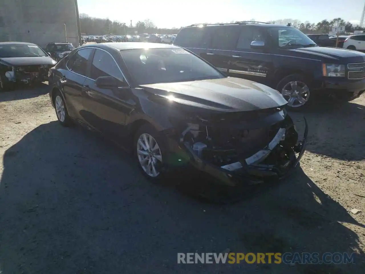 1 Photograph of a damaged car 4T1B11HK4KU812748 TOYOTA CAMRY 2019