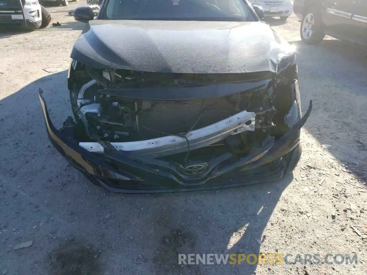 9 Photograph of a damaged car 4T1B11HK4KU812748 TOYOTA CAMRY 2019