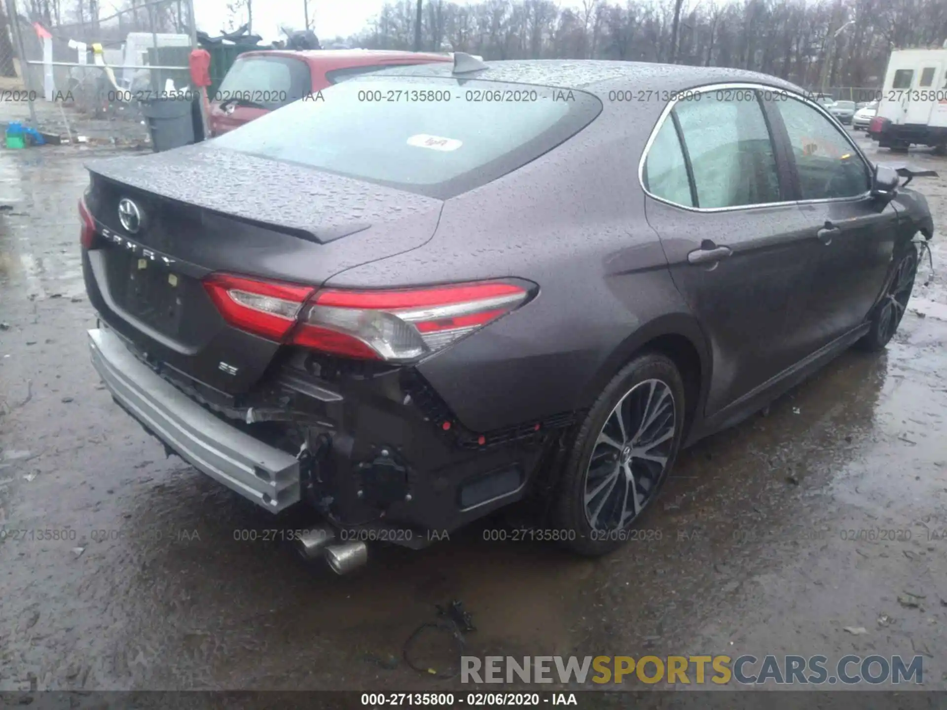 4 Photograph of a damaged car 4T1B11HK4KU812765 TOYOTA CAMRY 2019