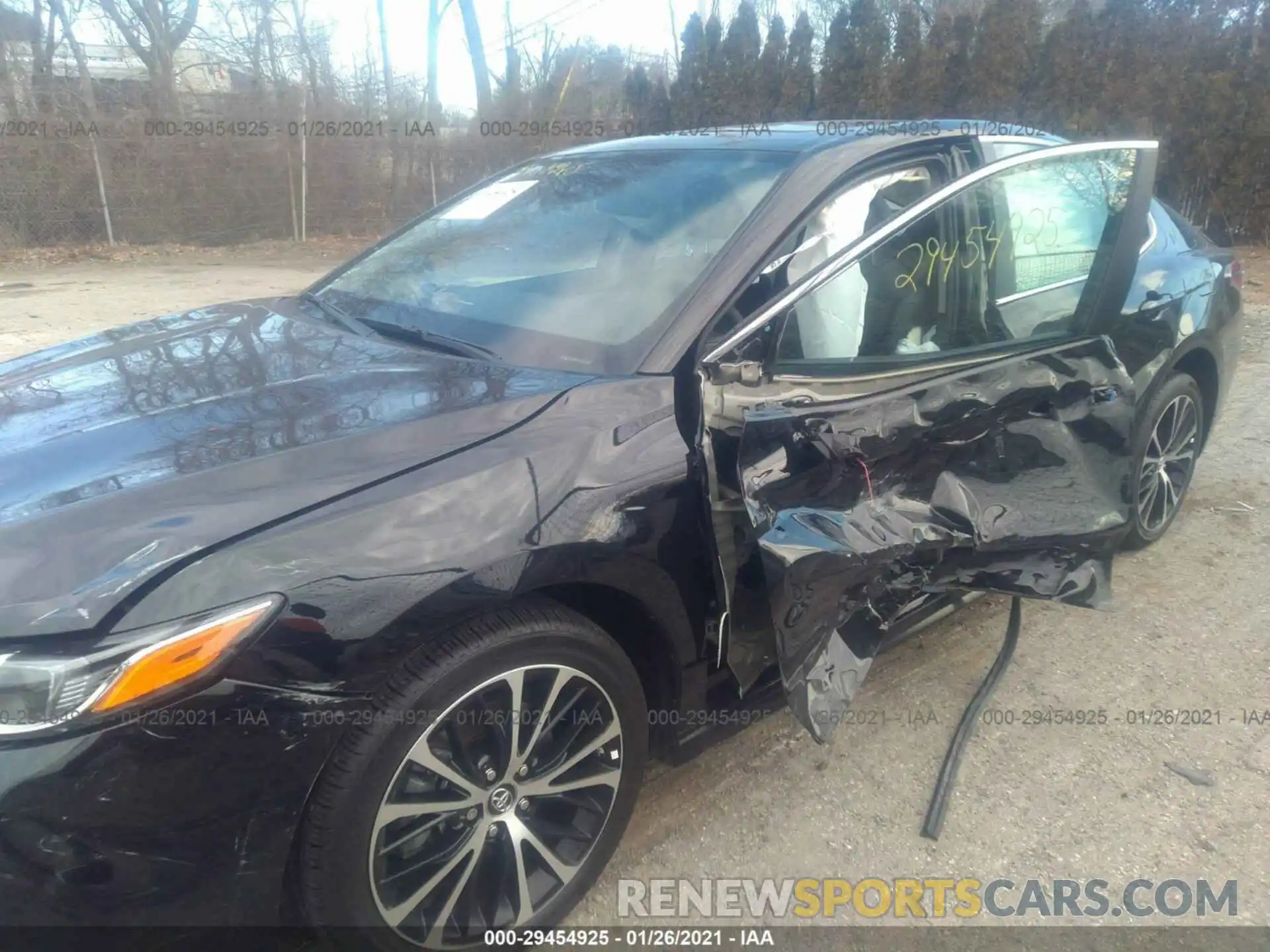 6 Photograph of a damaged car 4T1B11HK4KU815889 TOYOTA CAMRY 2019