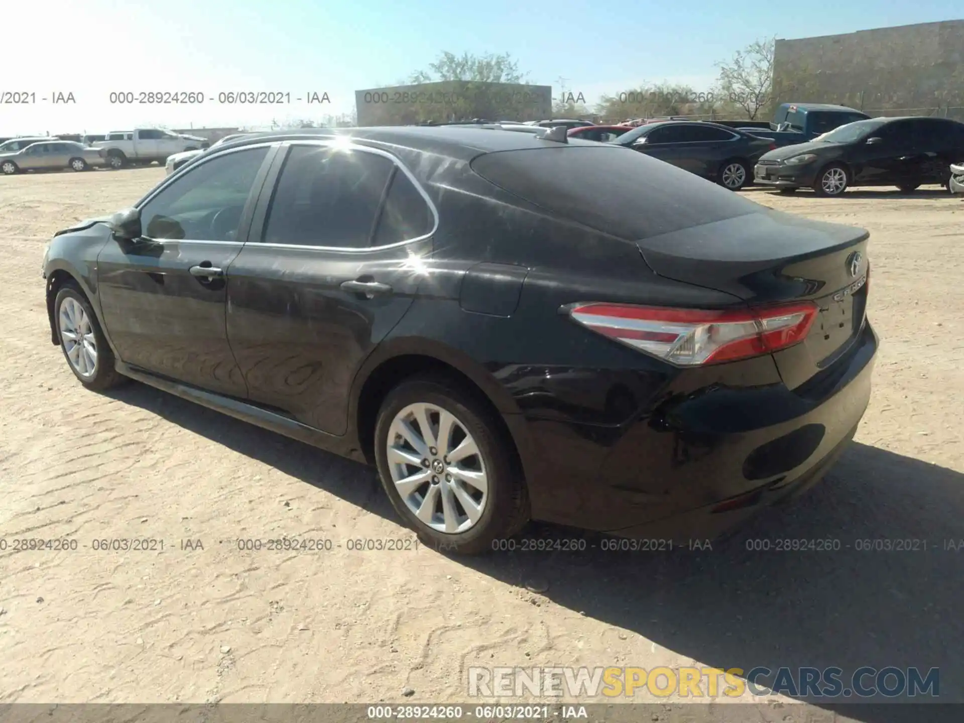 3 Фотография поврежденного автомобиля 4T1B11HK4KU817643 TOYOTA CAMRY 2019