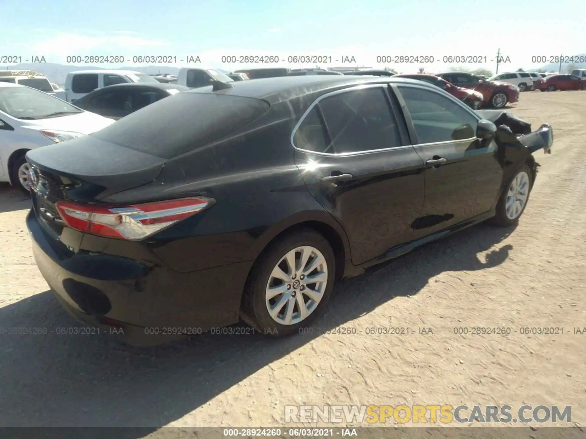 4 Фотография поврежденного автомобиля 4T1B11HK4KU817643 TOYOTA CAMRY 2019