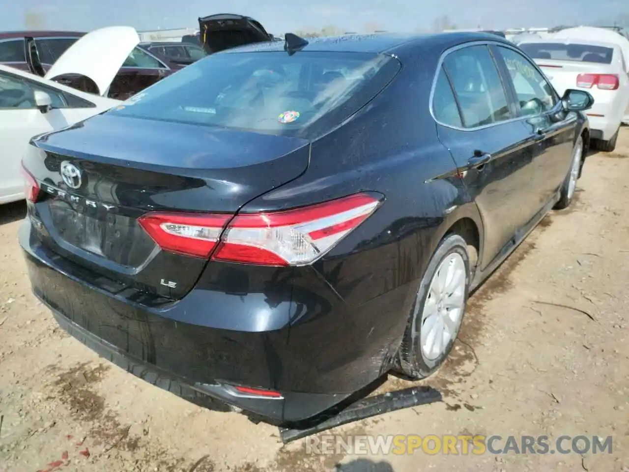 4 Фотография поврежденного автомобиля 4T1B11HK4KU818338 TOYOTA CAMRY 2019