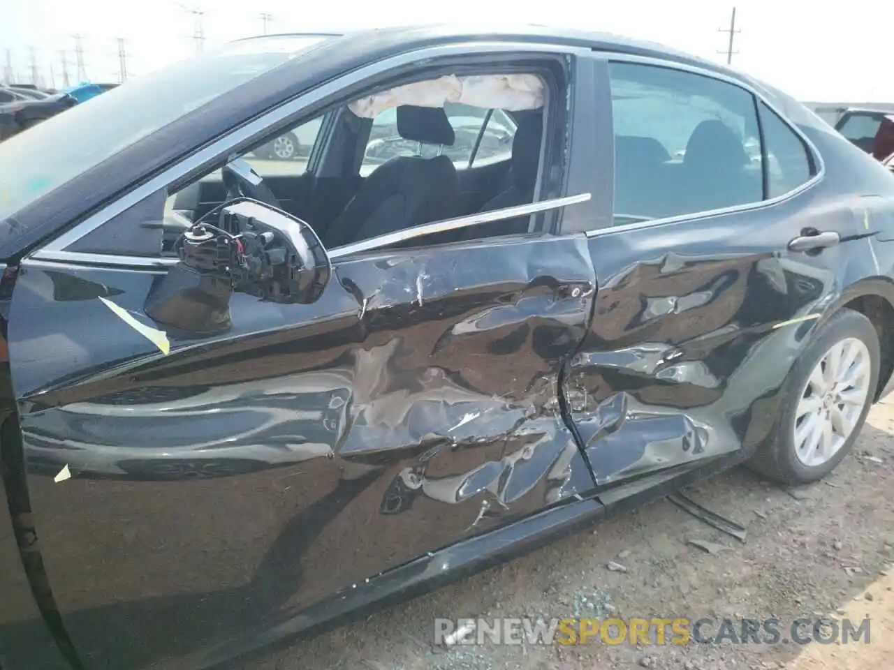 9 Photograph of a damaged car 4T1B11HK4KU818338 TOYOTA CAMRY 2019