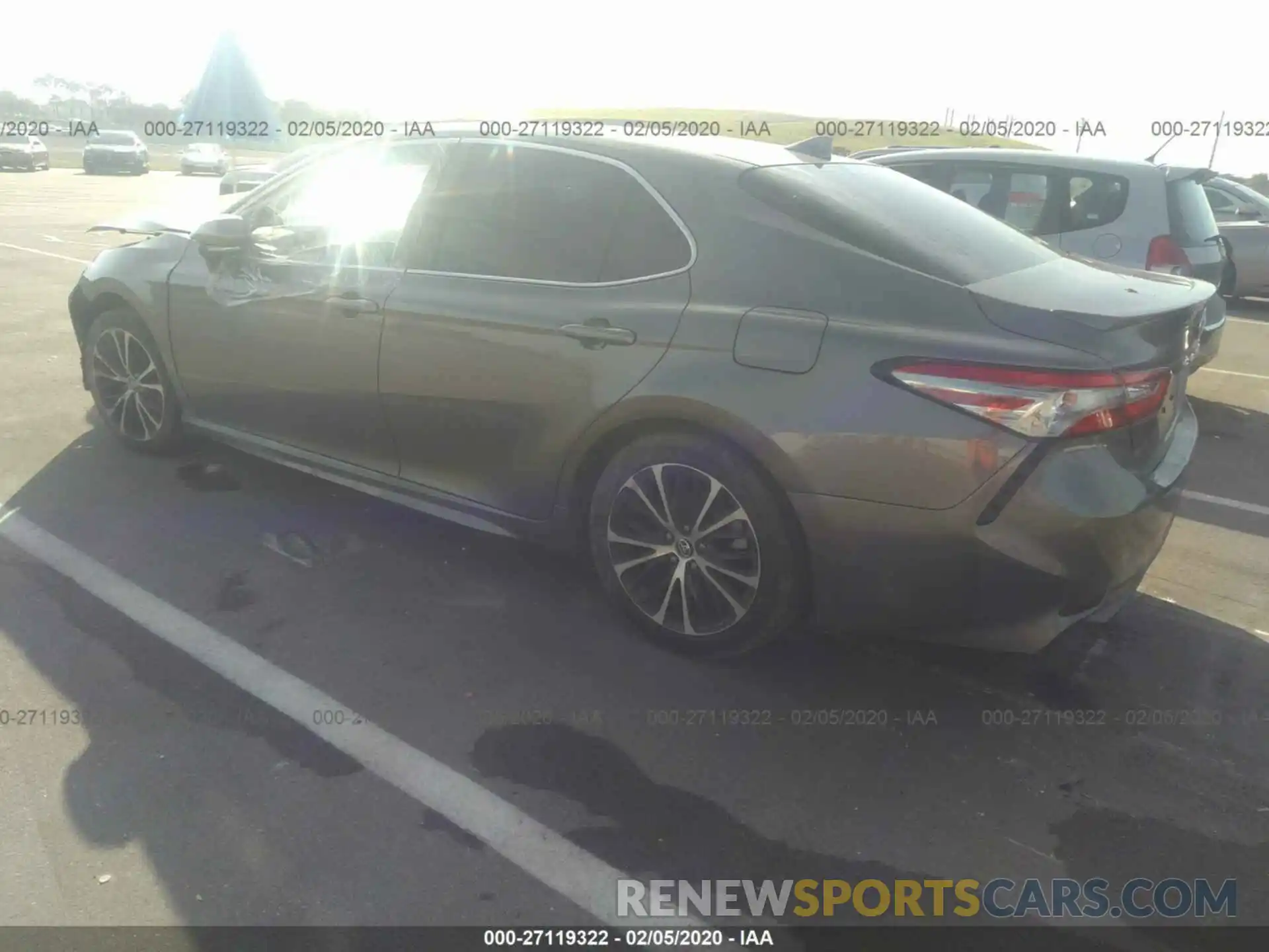 3 Photograph of a damaged car 4T1B11HK4KU819117 TOYOTA CAMRY 2019