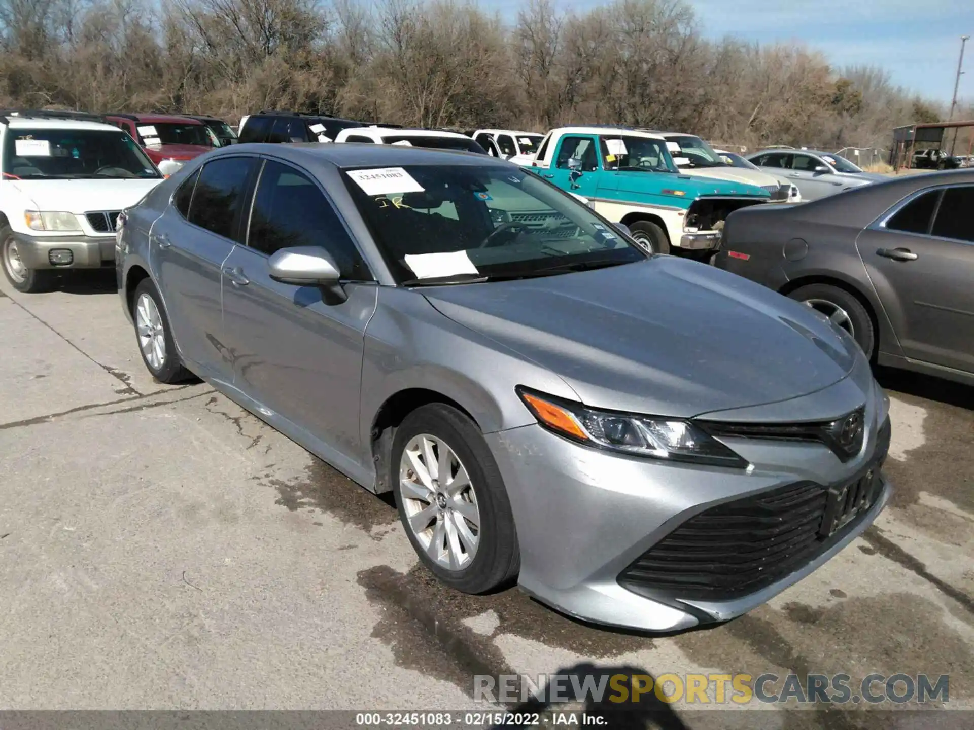 1 Photograph of a damaged car 4T1B11HK4KU821966 TOYOTA CAMRY 2019