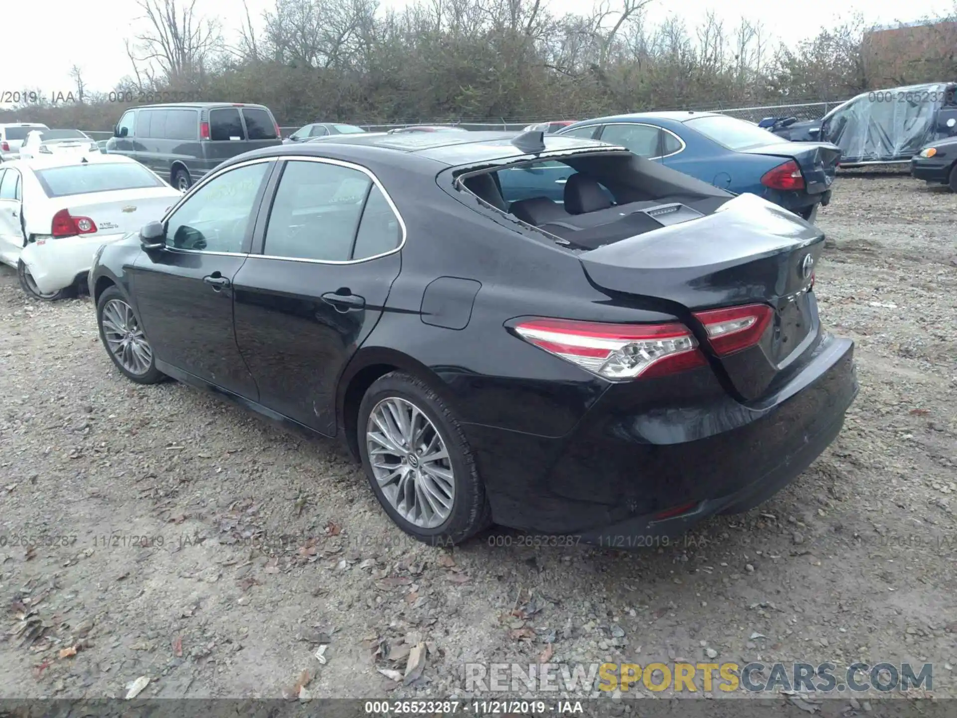 3 Фотография поврежденного автомобиля 4T1B11HK4KU822180 TOYOTA CAMRY 2019