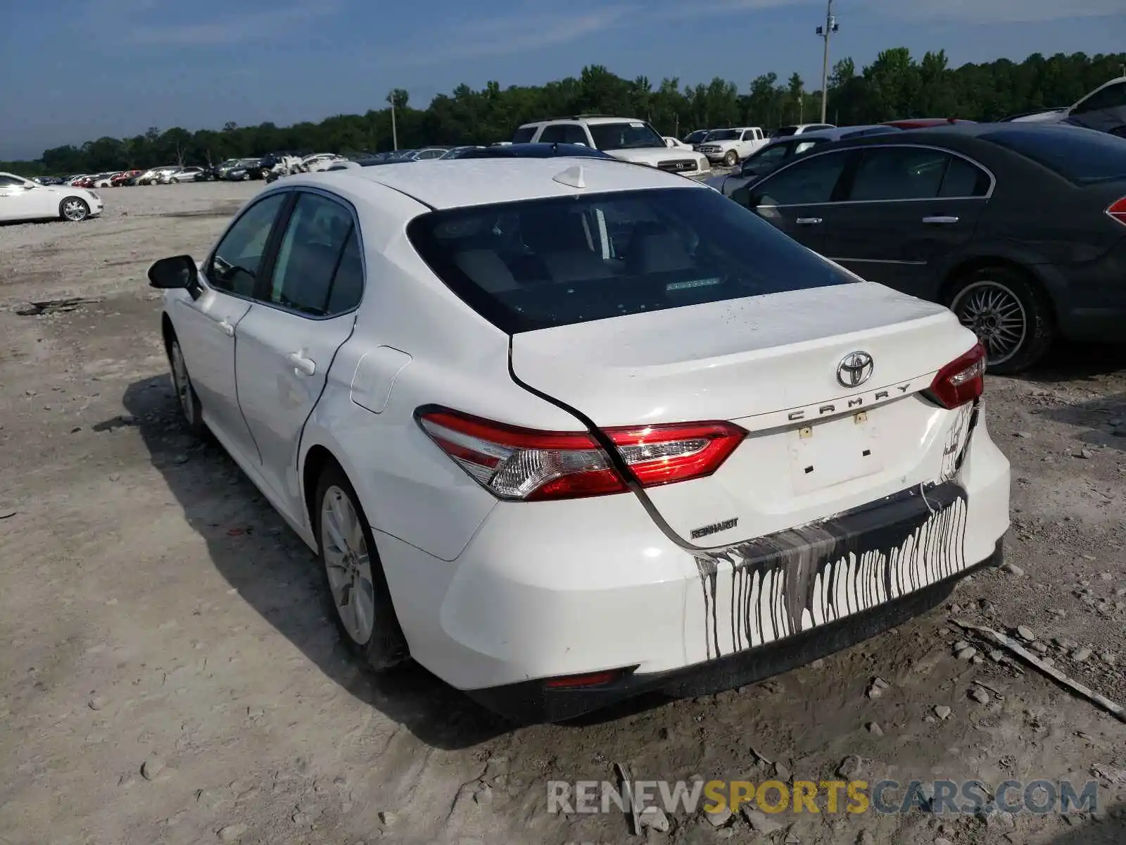 3 Photograph of a damaged car 4T1B11HK4KU822292 TOYOTA CAMRY 2019