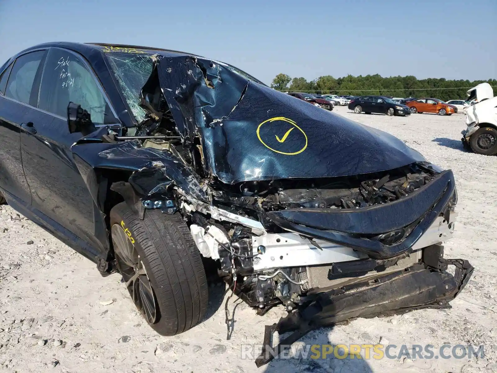 9 Photograph of a damaged car 4T1B11HK4KU823135 TOYOTA CAMRY 2019