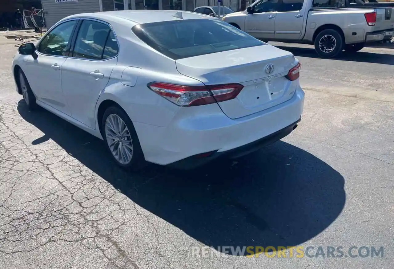 3 Photograph of a damaged car 4T1B11HK4KU824897 TOYOTA CAMRY 2019