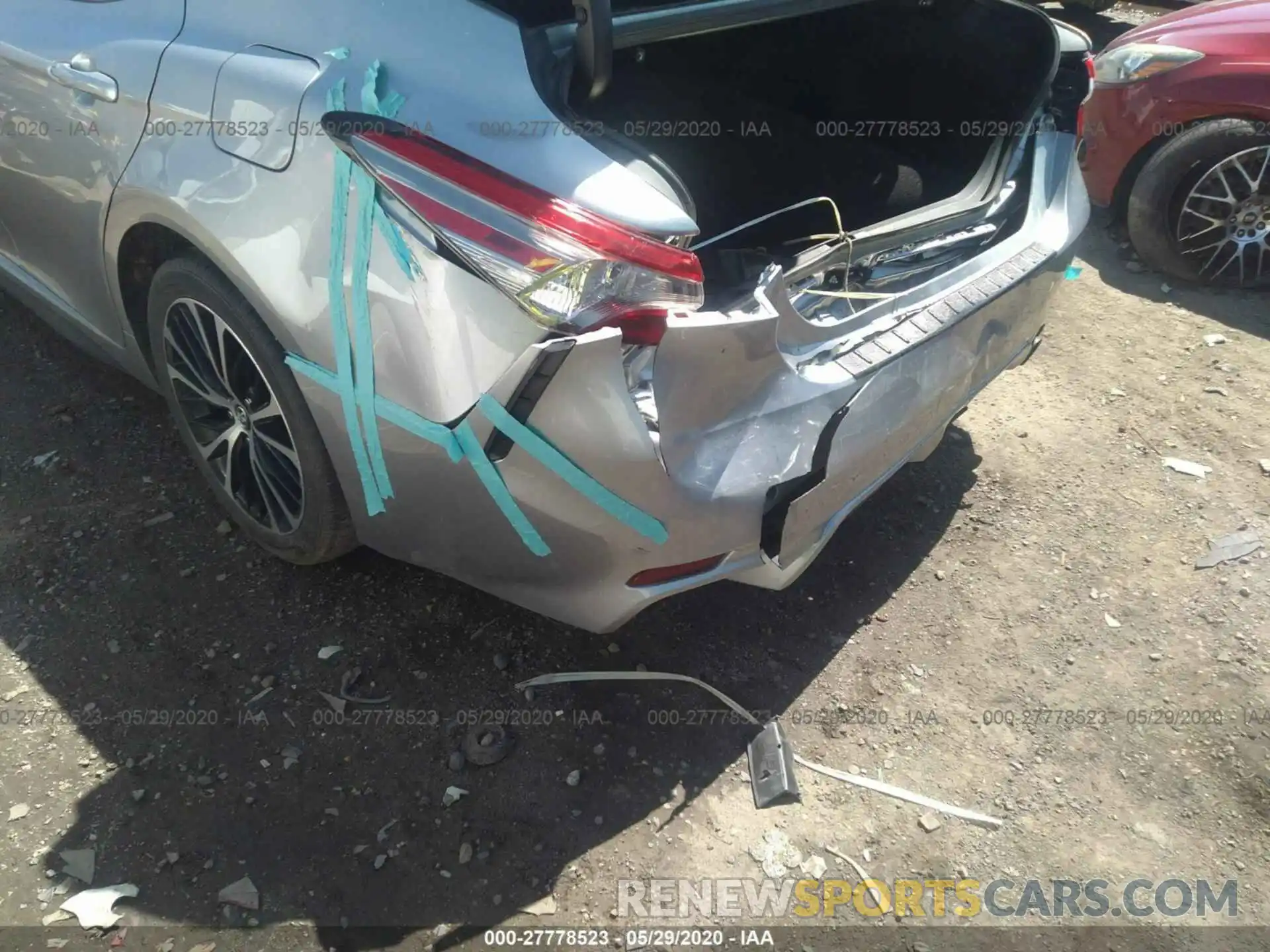 6 Photograph of a damaged car 4T1B11HK4KU825919 TOYOTA CAMRY 2019