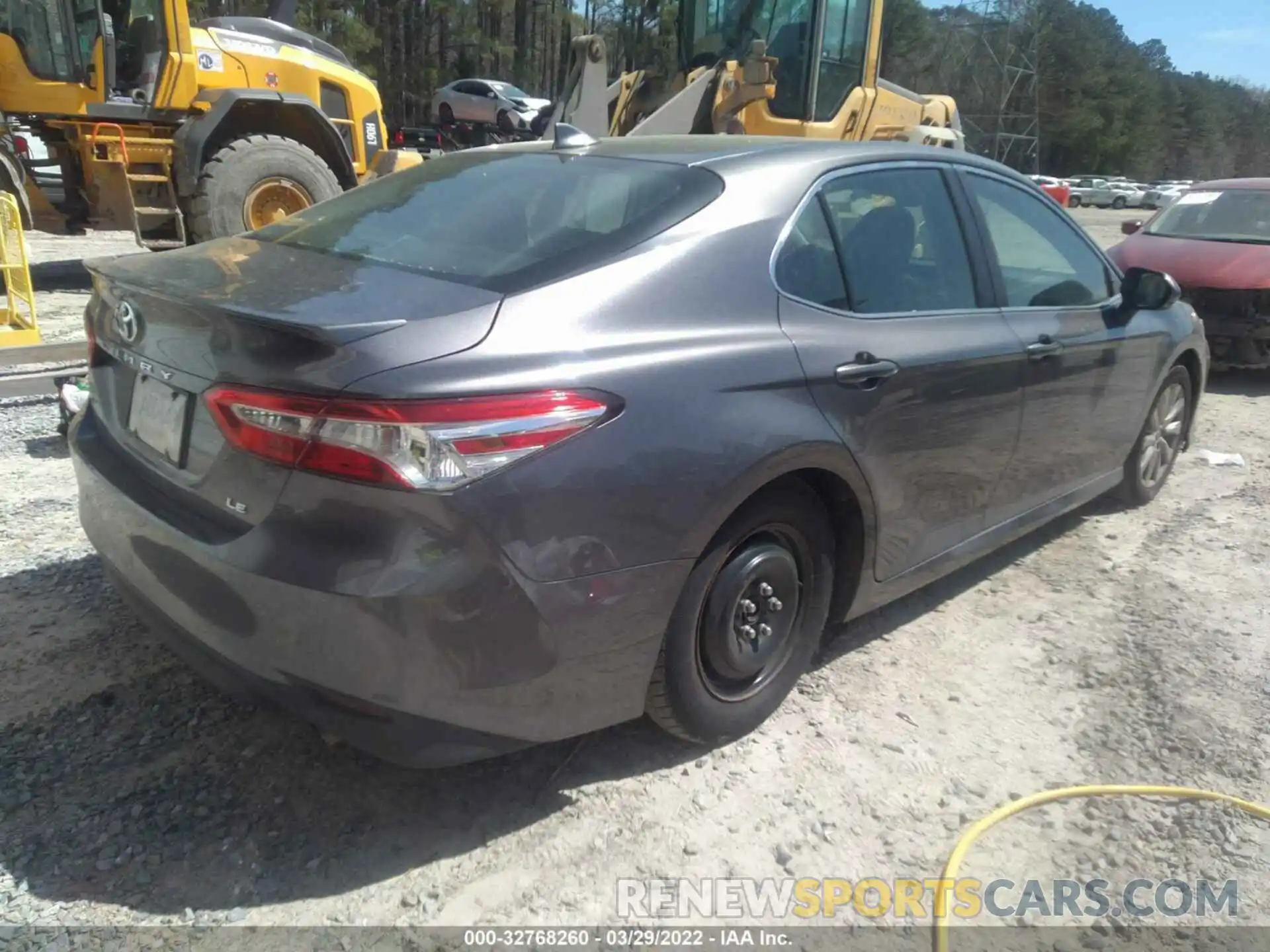 4 Фотография поврежденного автомобиля 4T1B11HK4KU827184 TOYOTA CAMRY 2019