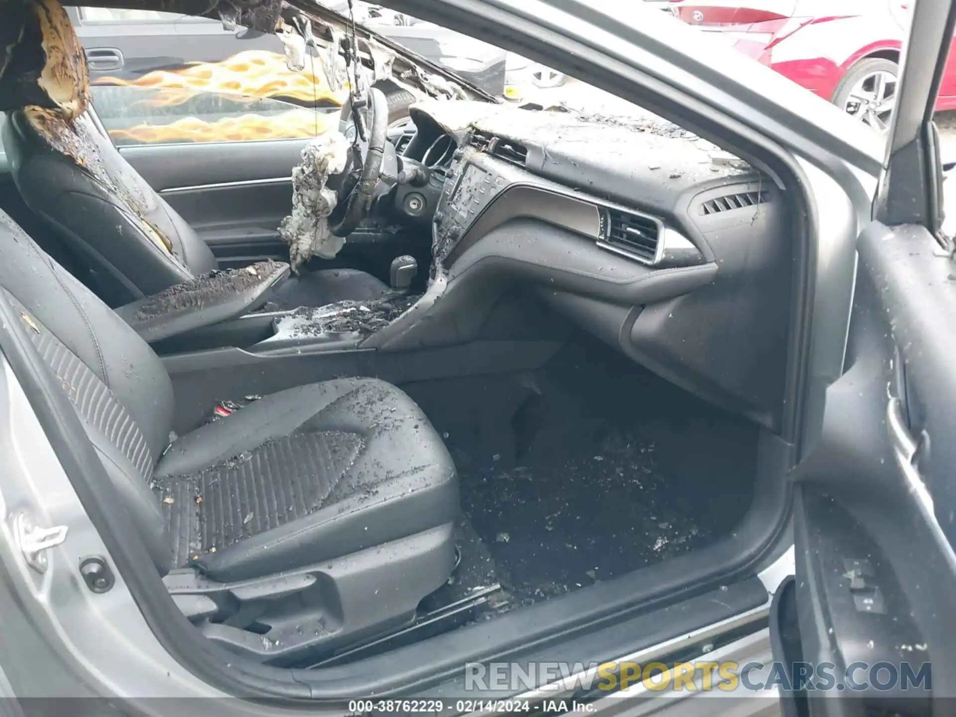 5 Photograph of a damaged car 4T1B11HK4KU831803 TOYOTA CAMRY 2019