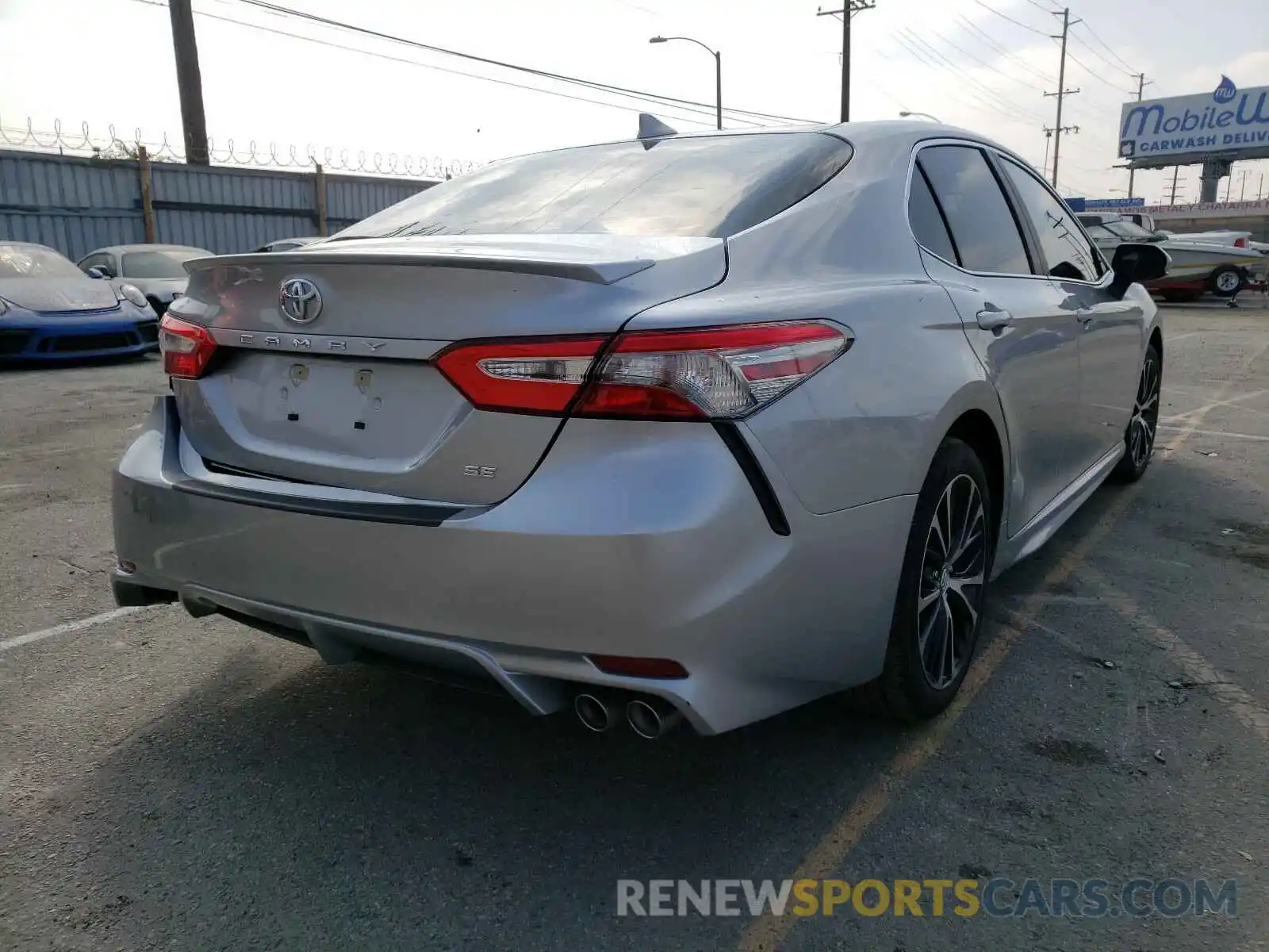 4 Photograph of a damaged car 4T1B11HK4KU832899 TOYOTA CAMRY 2019