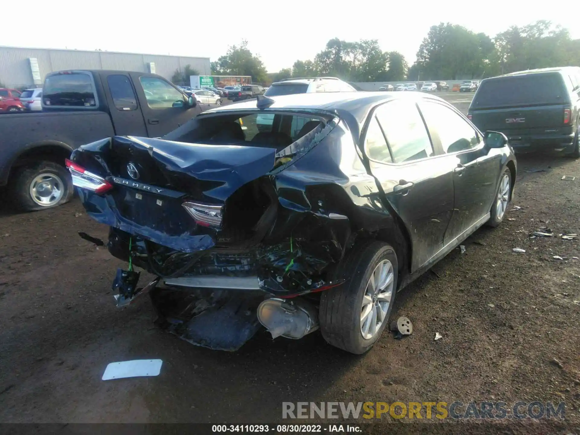 4 Photograph of a damaged car 4T1B11HK4KU833003 TOYOTA CAMRY 2019