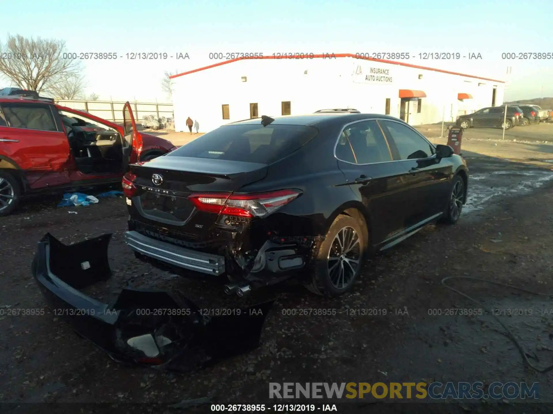 4 Photograph of a damaged car 4T1B11HK4KU833034 TOYOTA CAMRY 2019