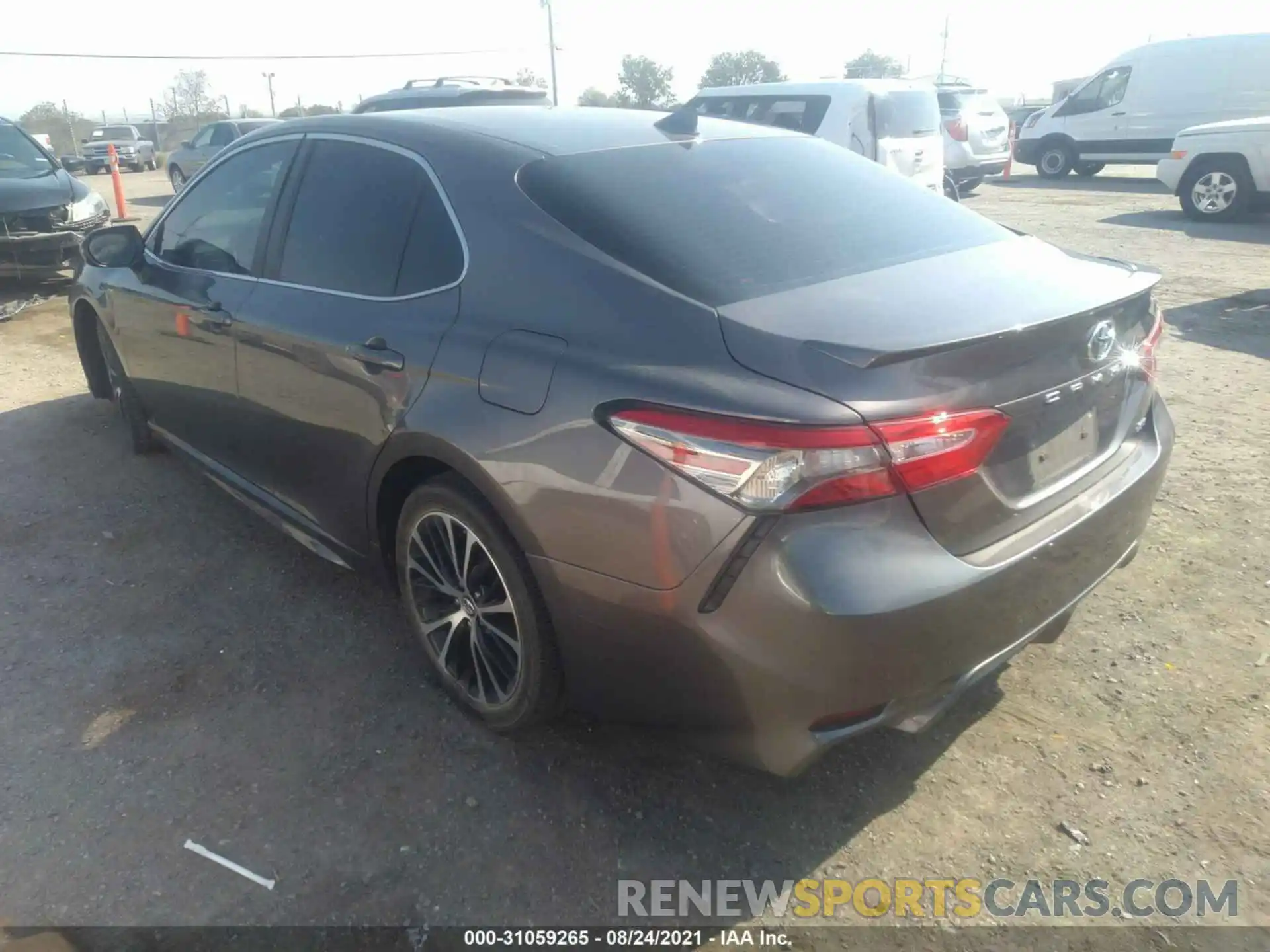 3 Photograph of a damaged car 4T1B11HK4KU834572 TOYOTA CAMRY 2019