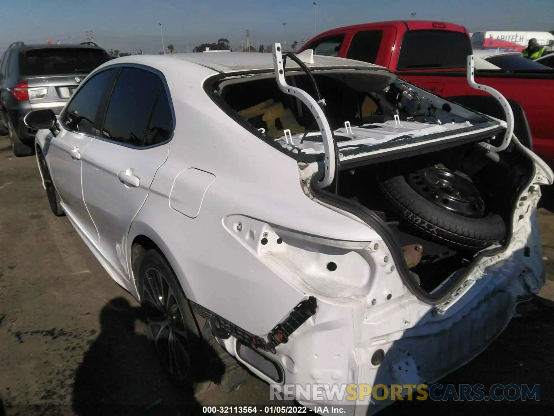 3 Photograph of a damaged car 4T1B11HK4KU837603 TOYOTA CAMRY 2019