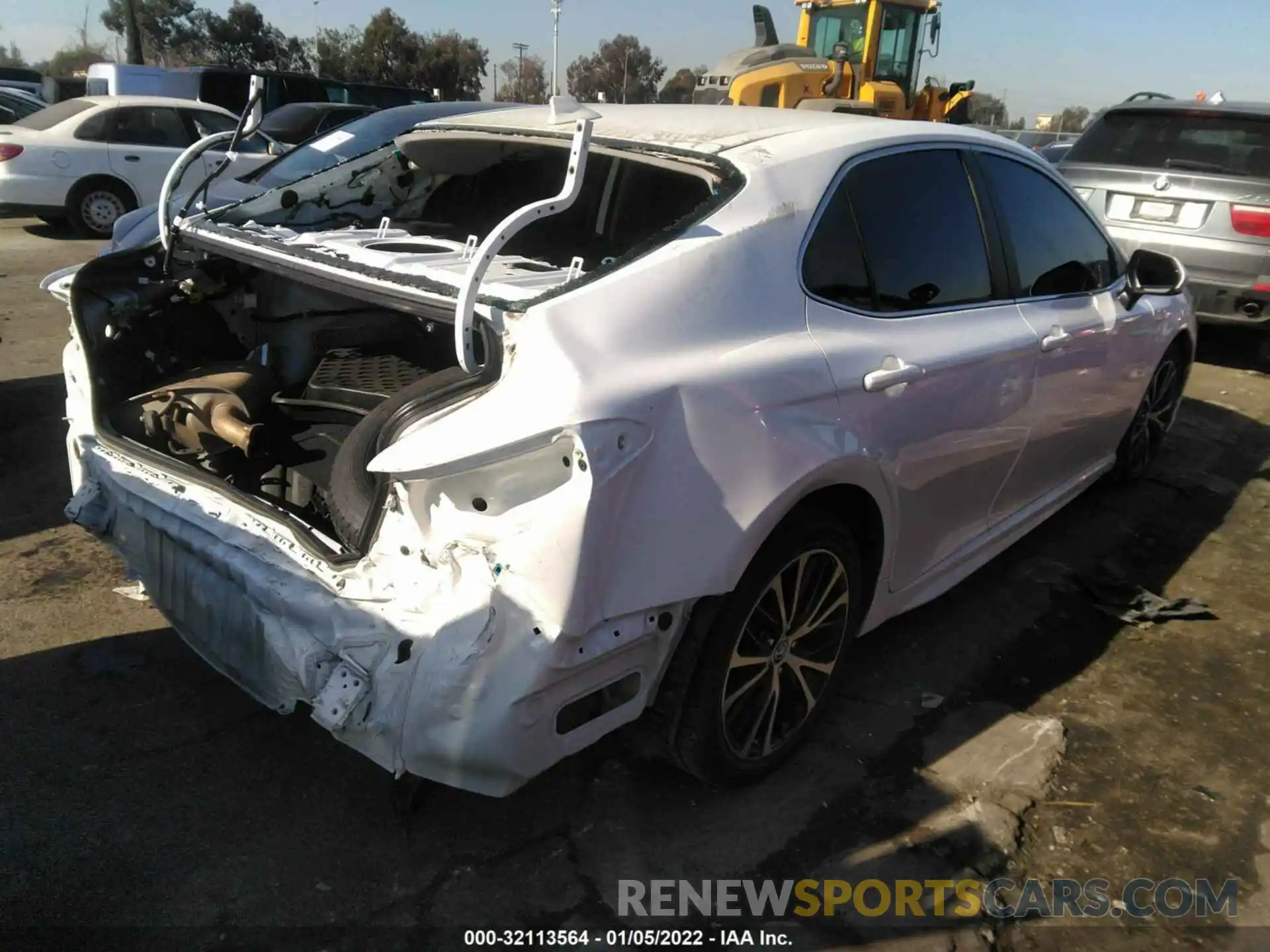 4 Photograph of a damaged car 4T1B11HK4KU837603 TOYOTA CAMRY 2019