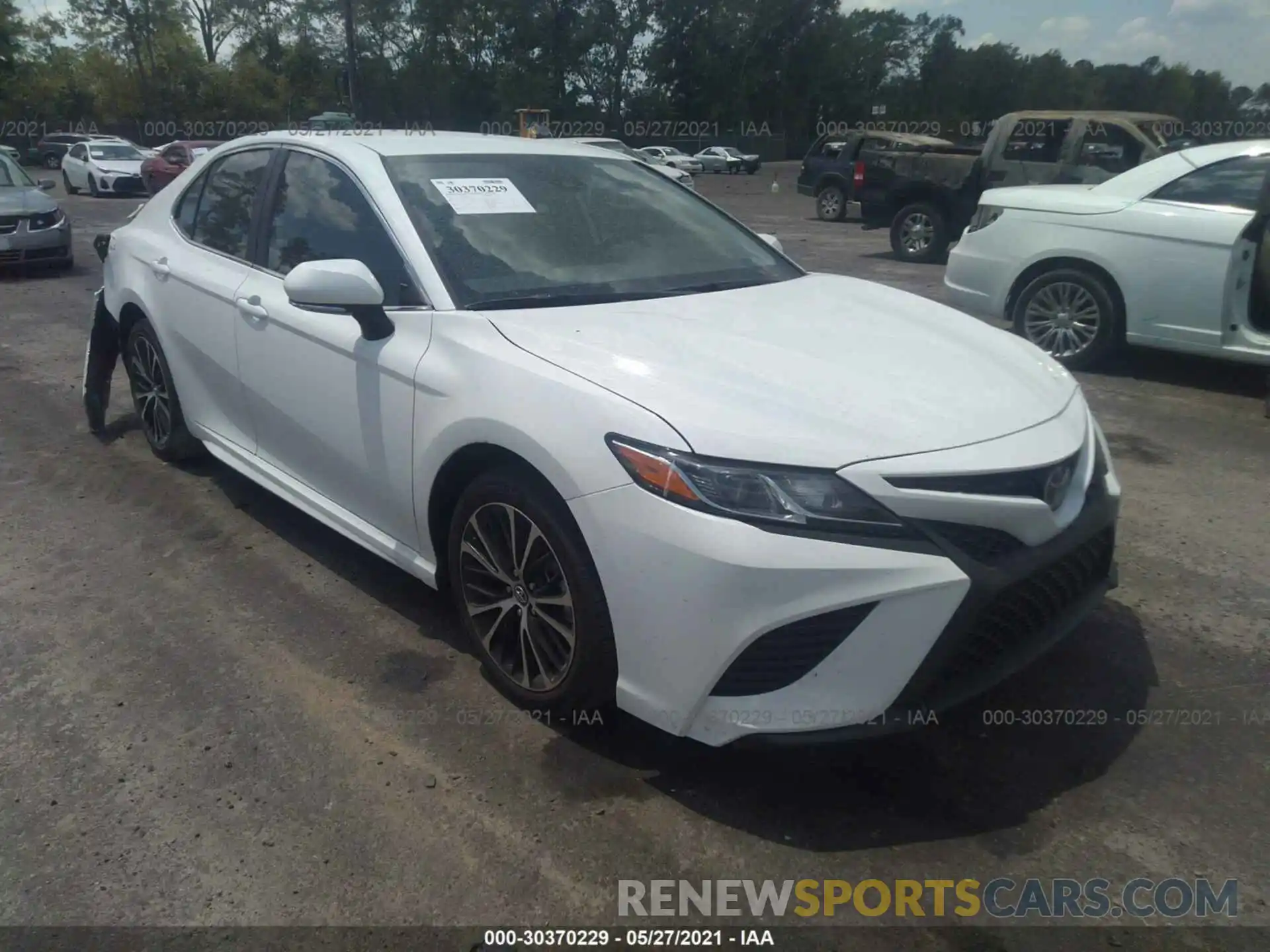 1 Photograph of a damaged car 4T1B11HK4KU838508 TOYOTA CAMRY 2019