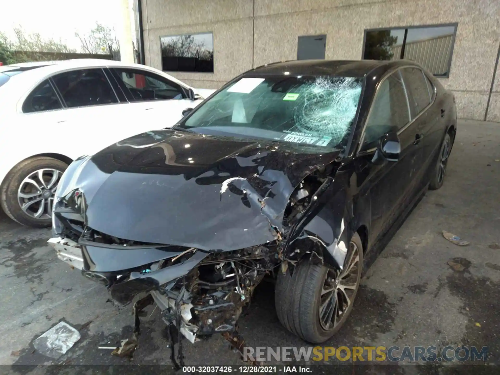 6 Photograph of a damaged car 4T1B11HK4KU838881 TOYOTA CAMRY 2019