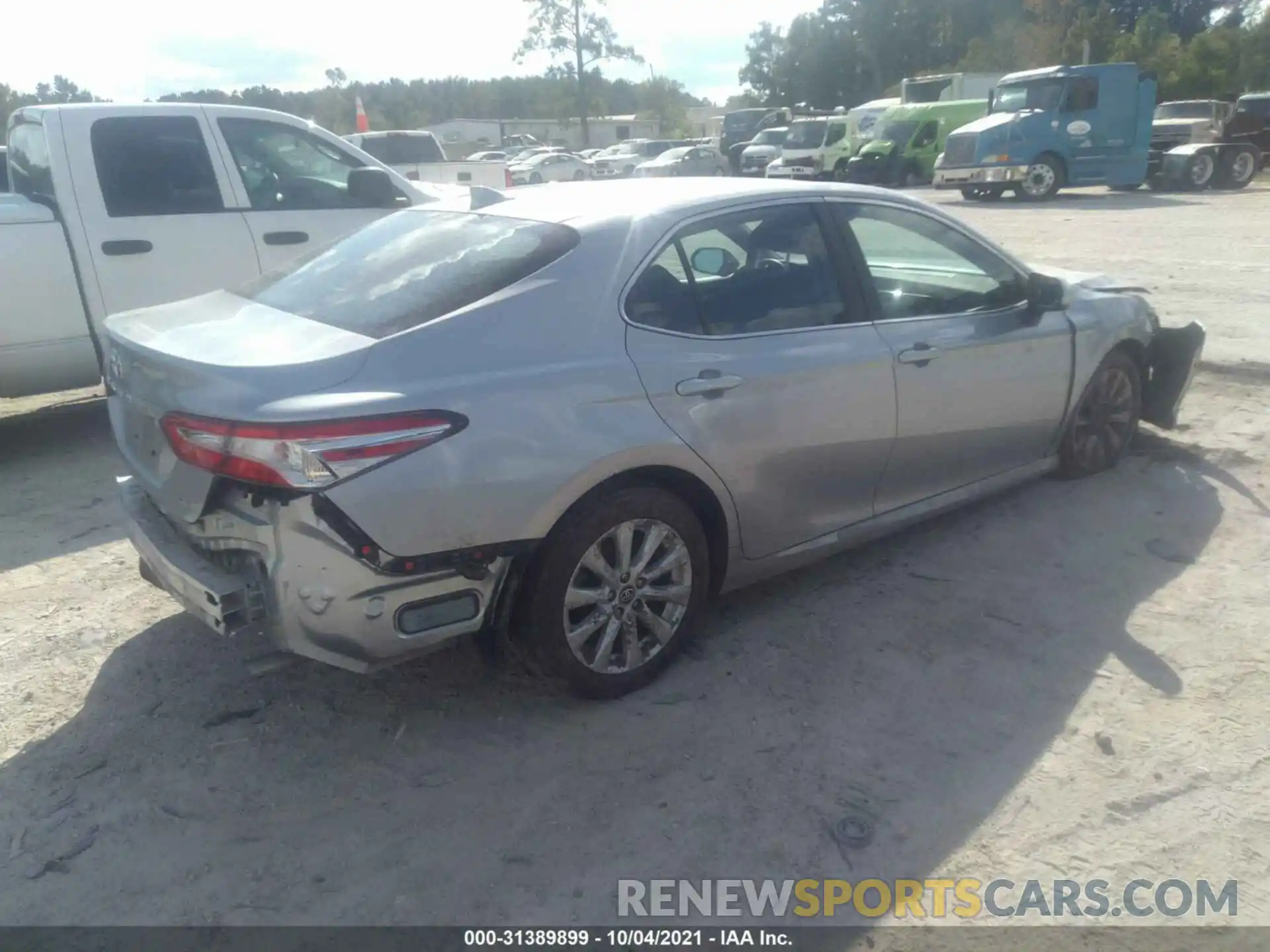 4 Photograph of a damaged car 4T1B11HK4KU840615 TOYOTA CAMRY 2019