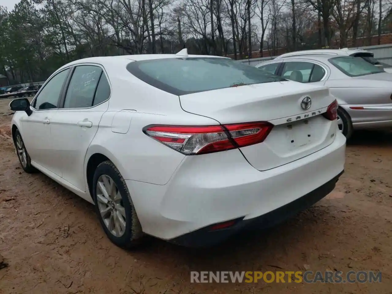 3 Photograph of a damaged car 4T1B11HK4KU841103 TOYOTA CAMRY 2019