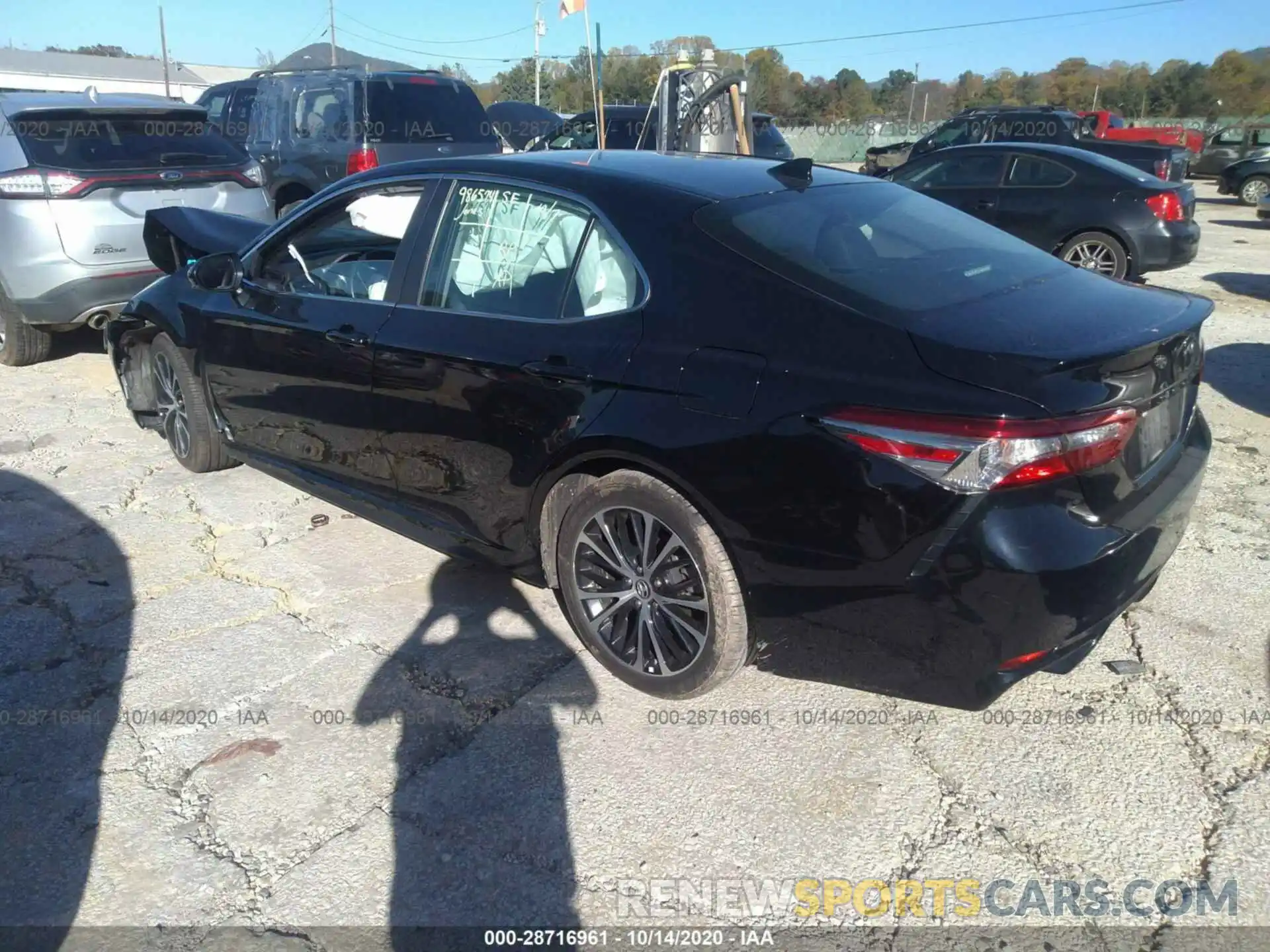 3 Photograph of a damaged car 4T1B11HK4KU841490 TOYOTA CAMRY 2019