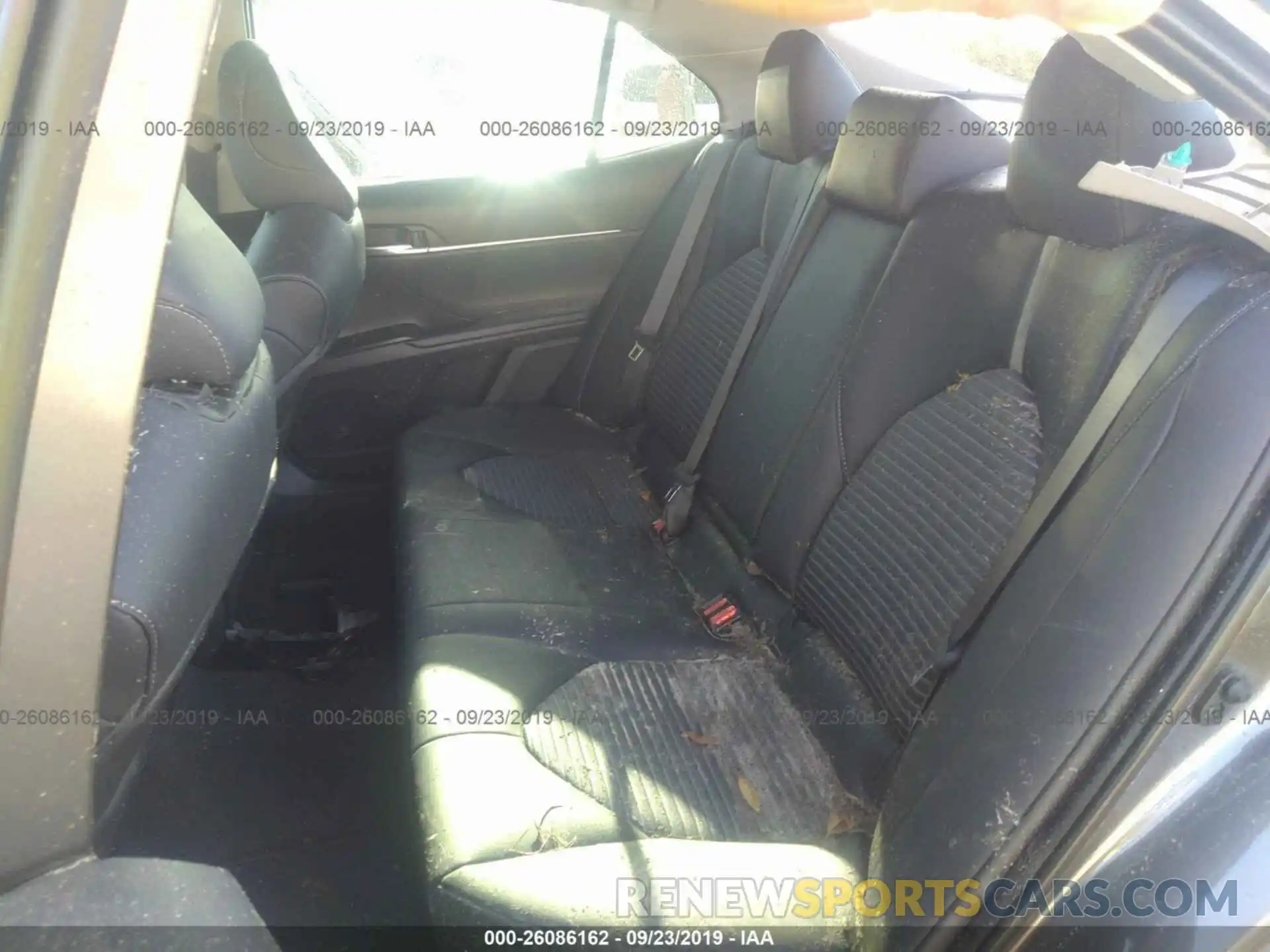 8 Photograph of a damaged car 4T1B11HK4KU841747 TOYOTA CAMRY 2019