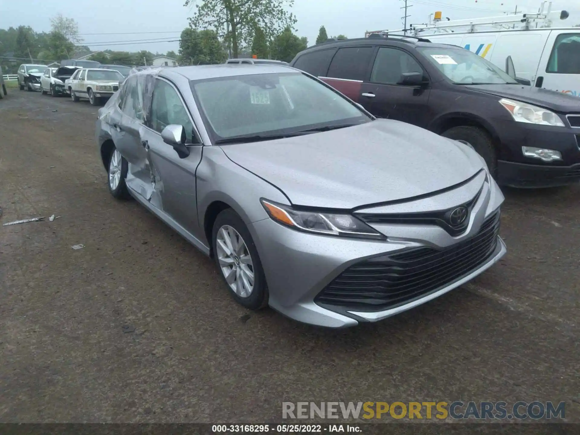 1 Photograph of a damaged car 4T1B11HK4KU843014 TOYOTA CAMRY 2019