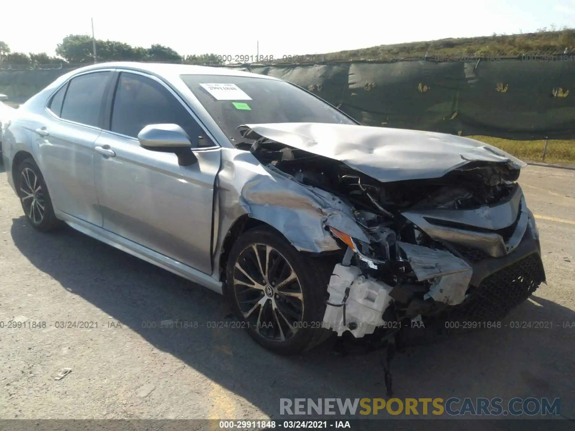 1 Photograph of a damaged car 4T1B11HK4KU844616 TOYOTA CAMRY 2019