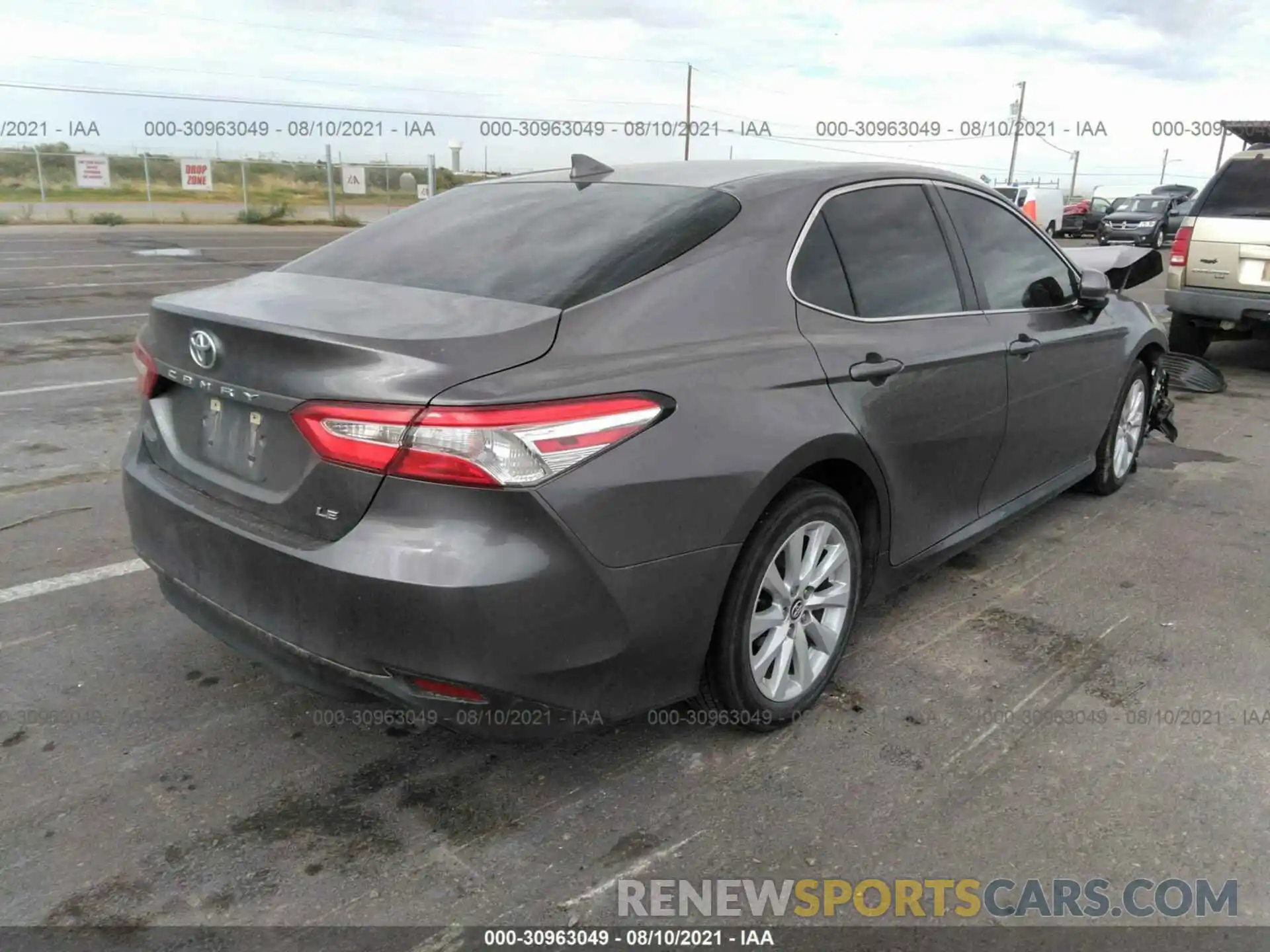 4 Photograph of a damaged car 4T1B11HK4KU846138 TOYOTA CAMRY 2019