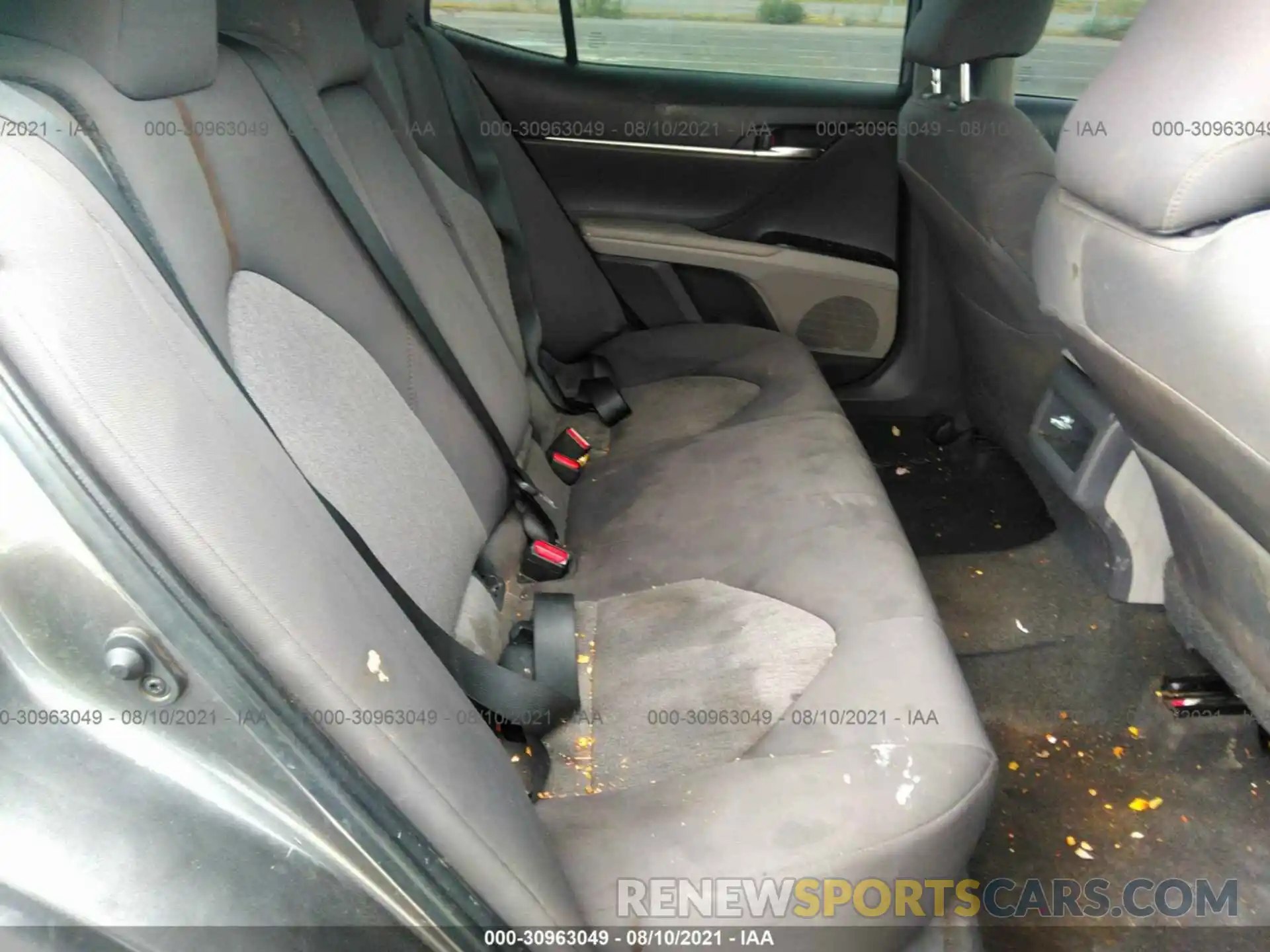 8 Photograph of a damaged car 4T1B11HK4KU846138 TOYOTA CAMRY 2019