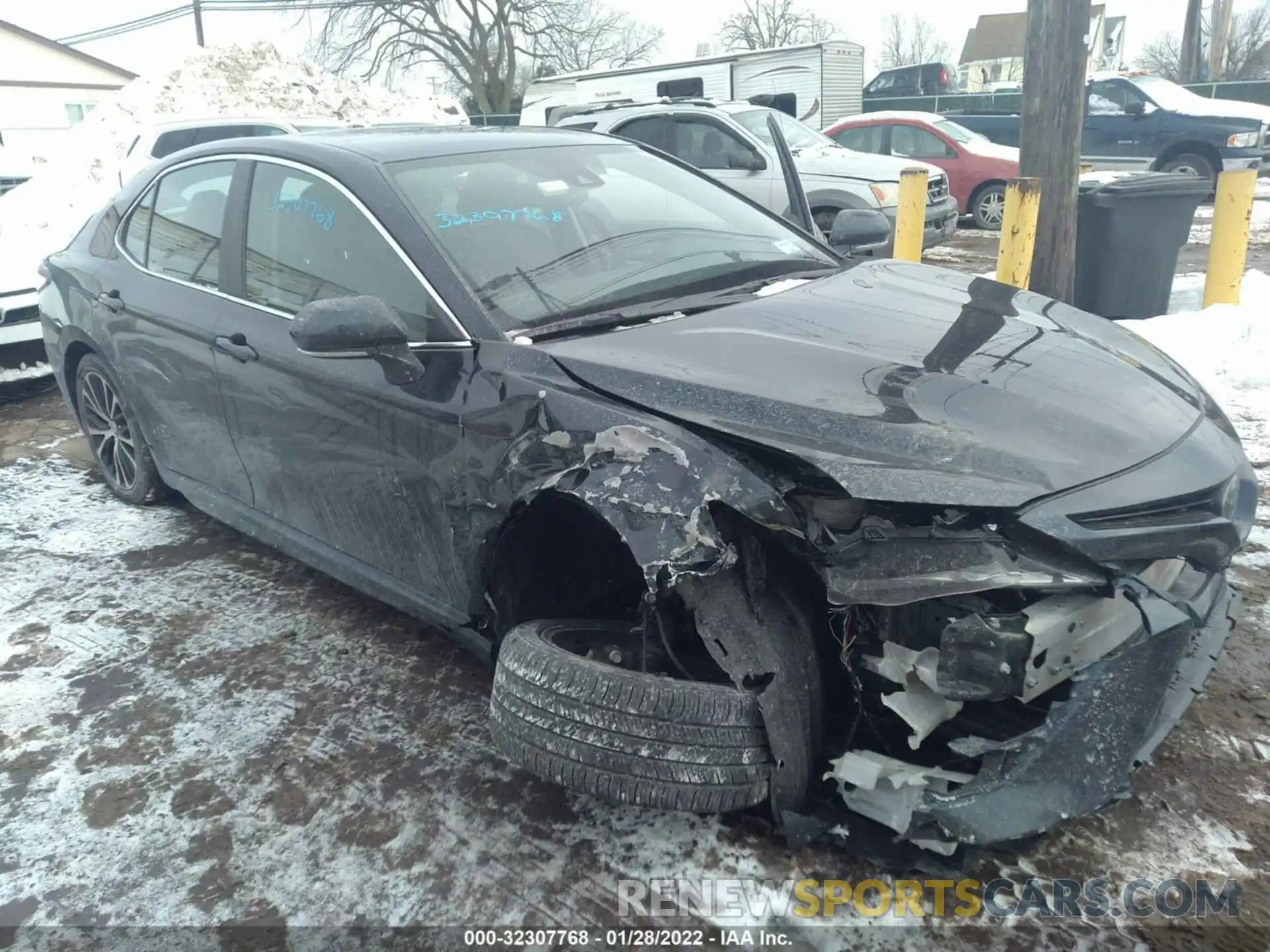 1 Photograph of a damaged car 4T1B11HK4KU855504 TOYOTA CAMRY 2019