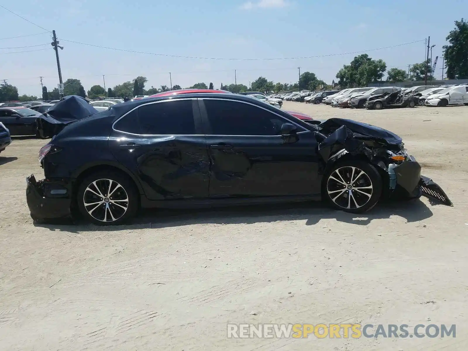 9 Photograph of a damaged car 4T1B11HK5KU160402 TOYOTA CAMRY 2019