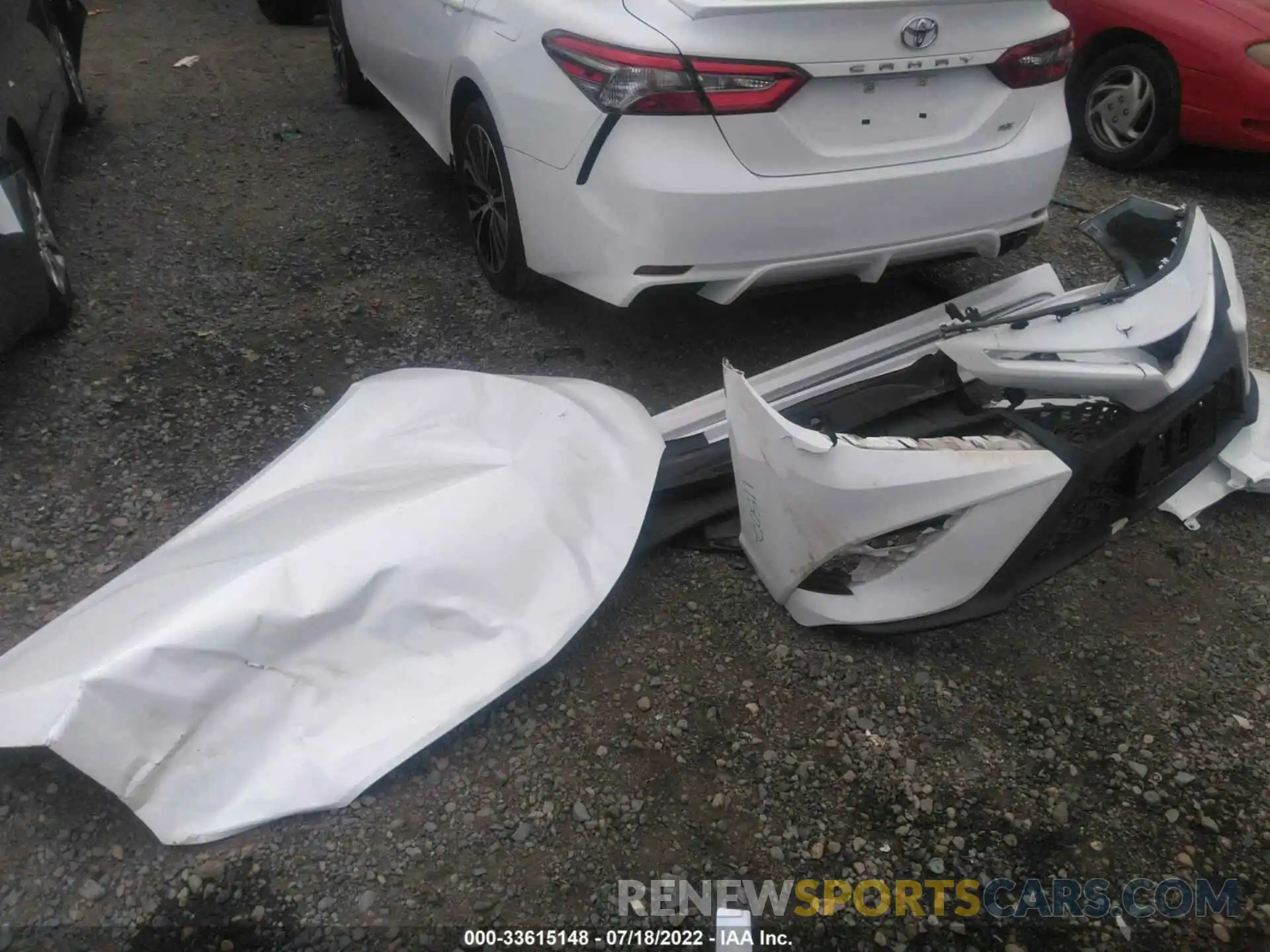 12 Photograph of a damaged car 4T1B11HK5KU160884 TOYOTA CAMRY 2019