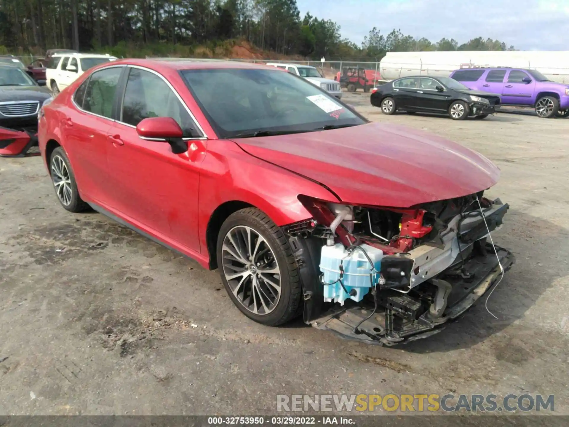 1 Photograph of a damaged car 4T1B11HK5KU161145 TOYOTA CAMRY 2019